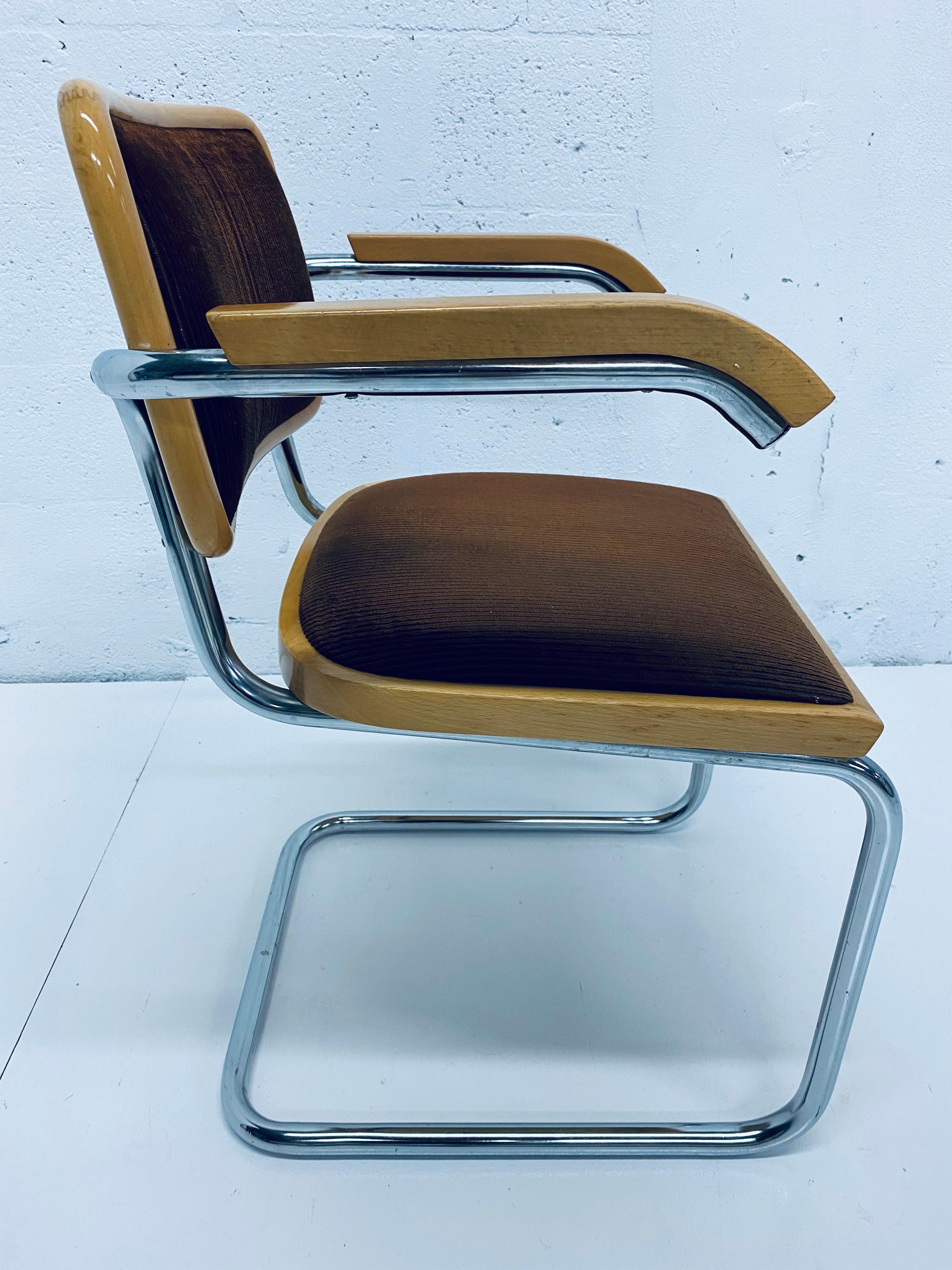 Pair of Marcel Breuer Brown Channeled Velvet Upholstered Cesca Armchairs, Italy In Good Condition In Miami, FL