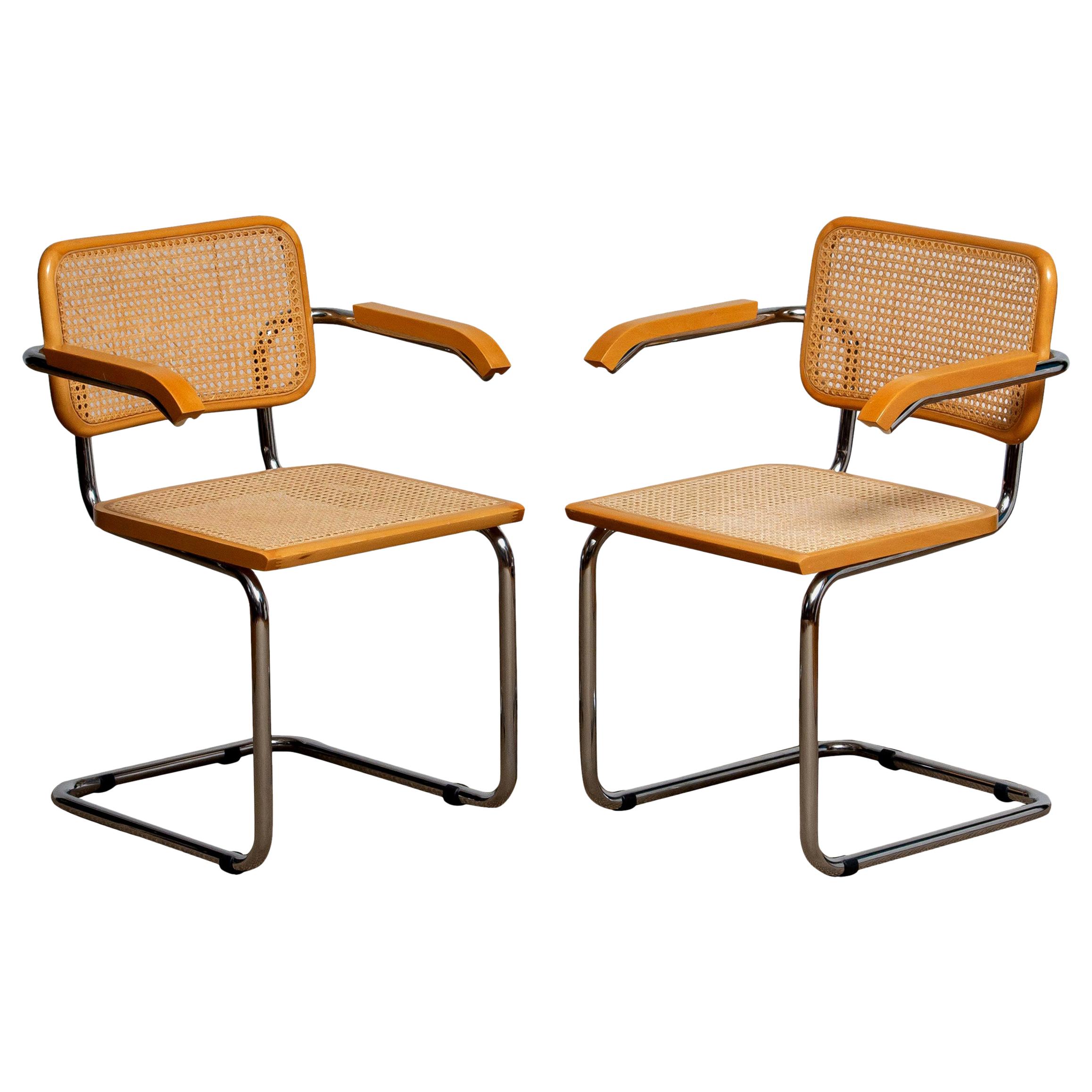 Beautiful set of two dining chairs model Cesca B64. Chromed tubular steel frames and beechwood with Viennese natural grid.
Both in good condition, 1980.
 