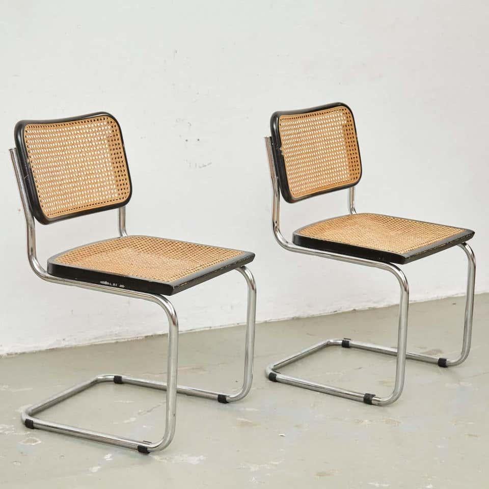 Ein Paar Cesca-Stühle von Marcel Breuer, um 1960 (Moderne der Mitte des Jahrhunderts) im Angebot