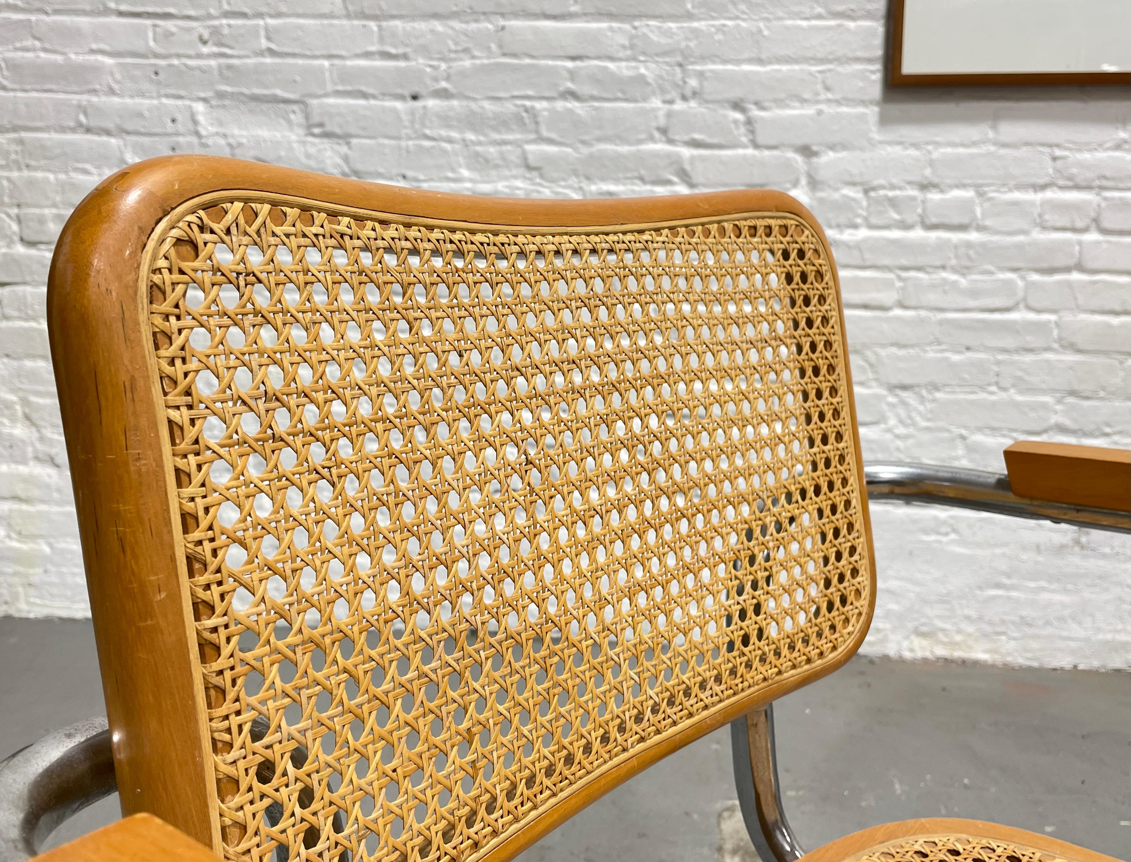 Paire de chaises de salle à manger Marcel Breuer de style CESCA, mi-siècle moderne en vente 1
