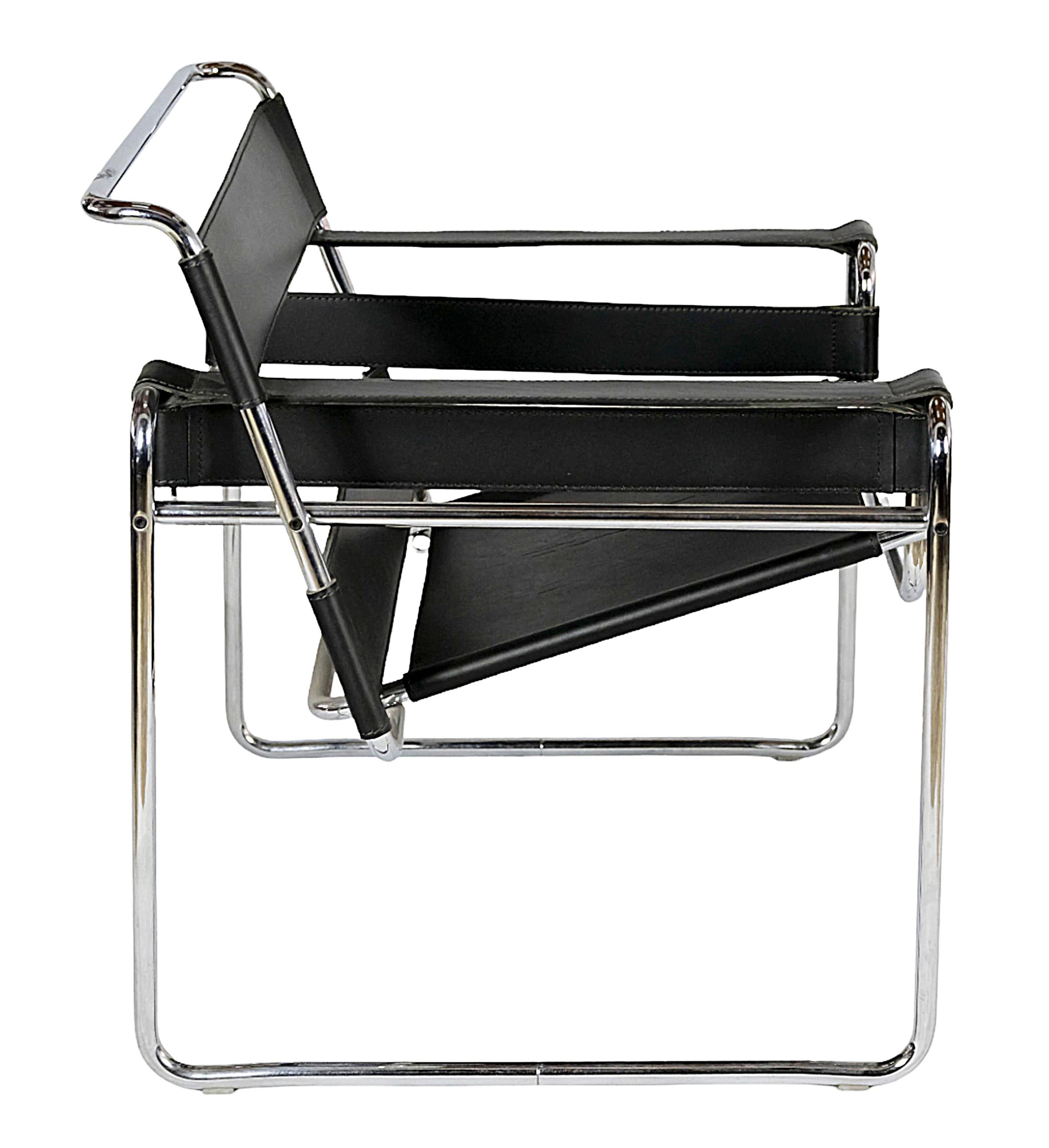italien Paire de chaises longues Wassily de Marcel Breuer signé Knoll Studio en vente