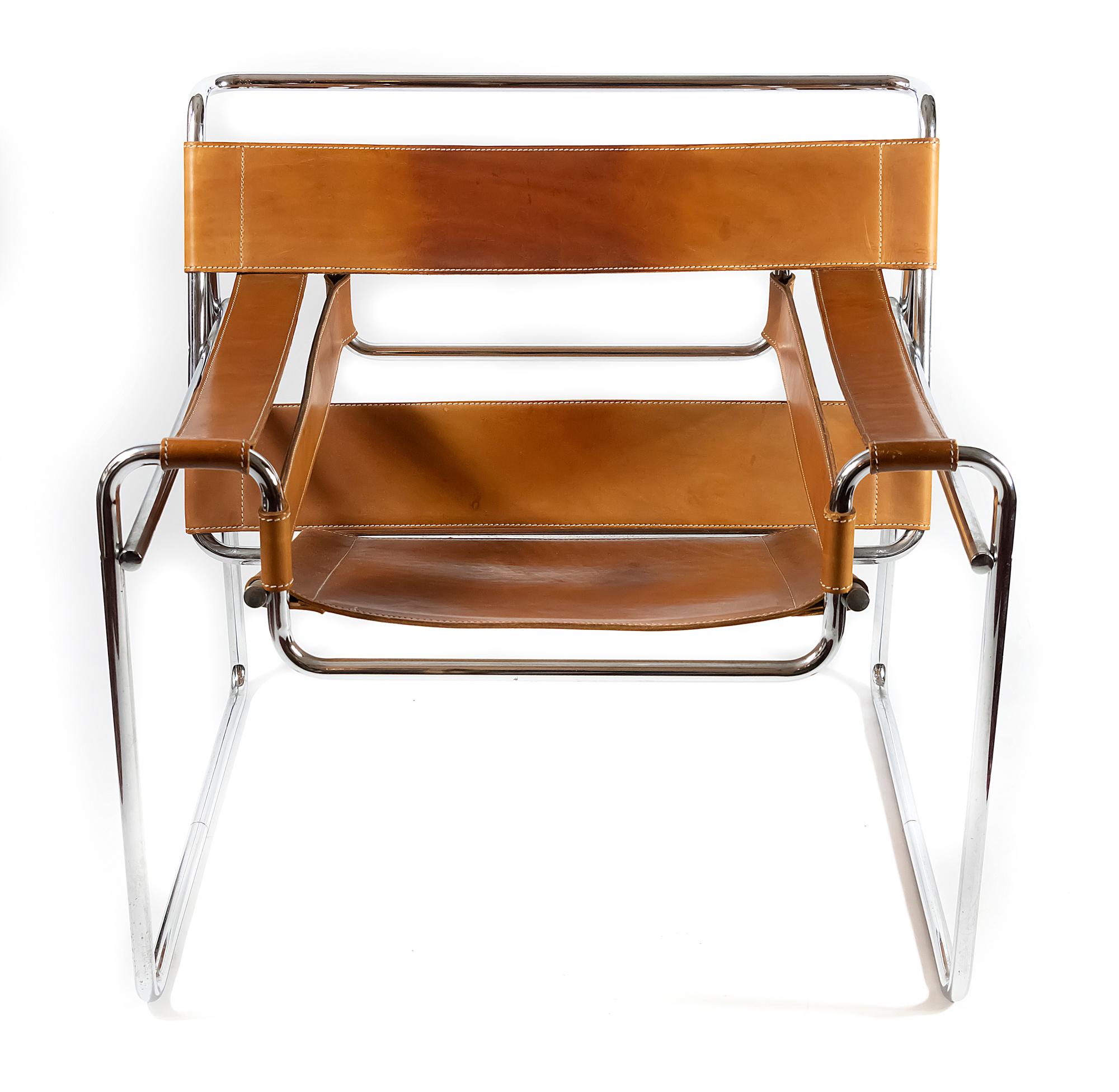 Mid-Century Modern Pair of Marcel Breuer Wassily Chairs