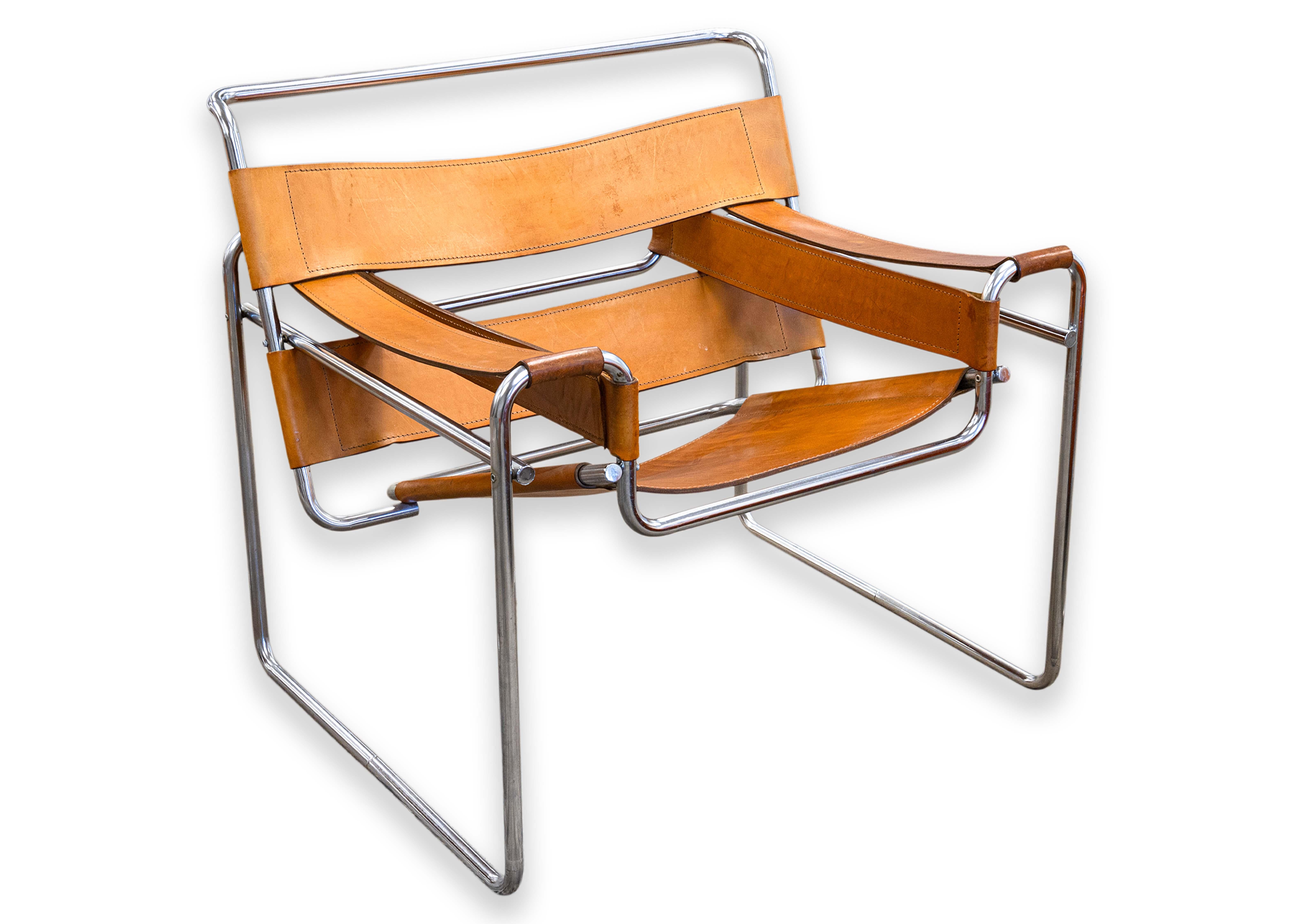 Mid-Century Modern Pair of Marcel Bruer for Knoll Cognac Leather Wassily Chairs