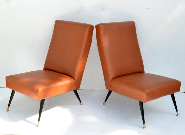 Pair of Marco Zanuso Brown Leather & Brass Slipper Chairs by Arflex Italy 1955 For Sale 5