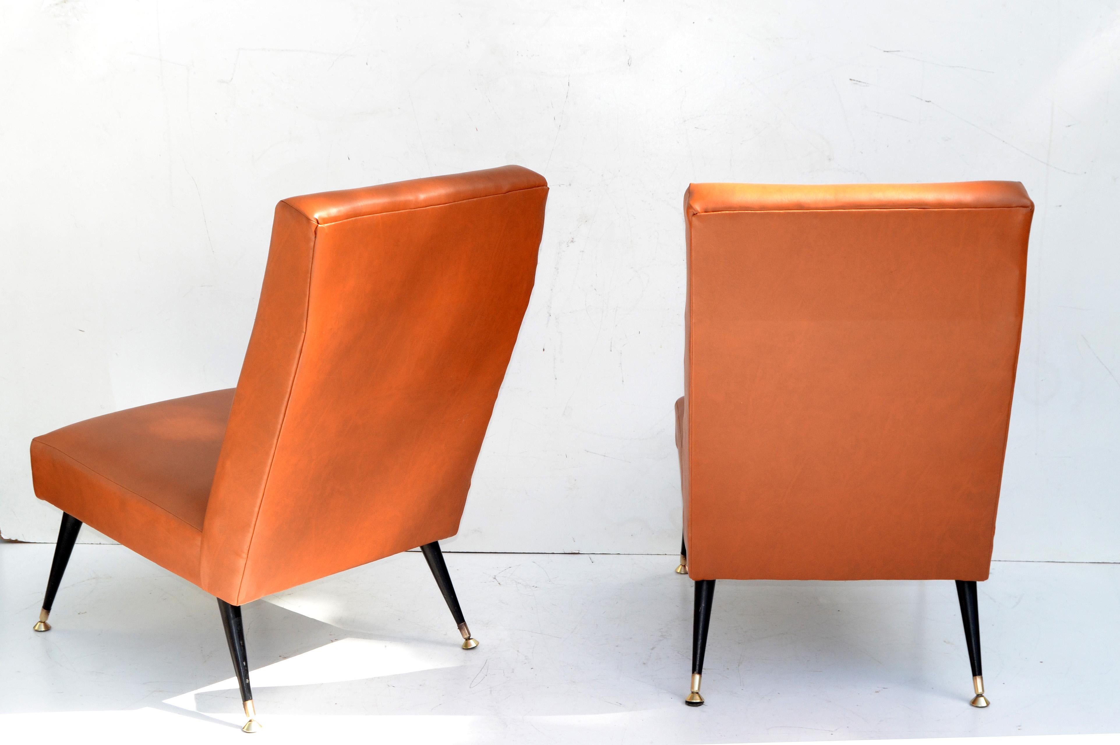 Mid-20th Century Pair of Marco Zanuso Brown Leather & Brass Slipper Chairs by Arflex Italy 1955 For Sale