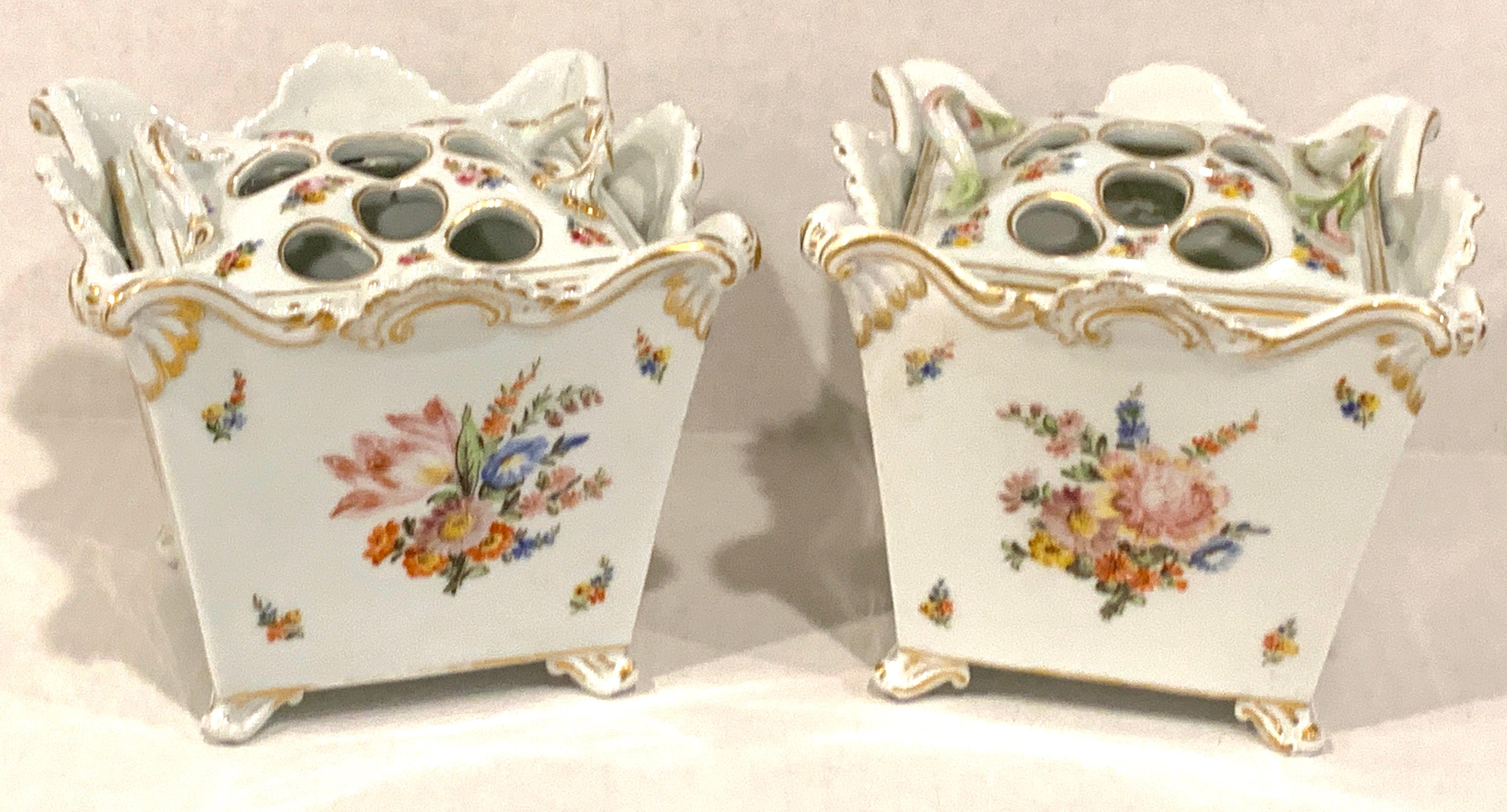 Pair of Marcolini Meissen Tulipiers, 1774-1814
Each one with a removable double handled pierced lid, raised on four interior 