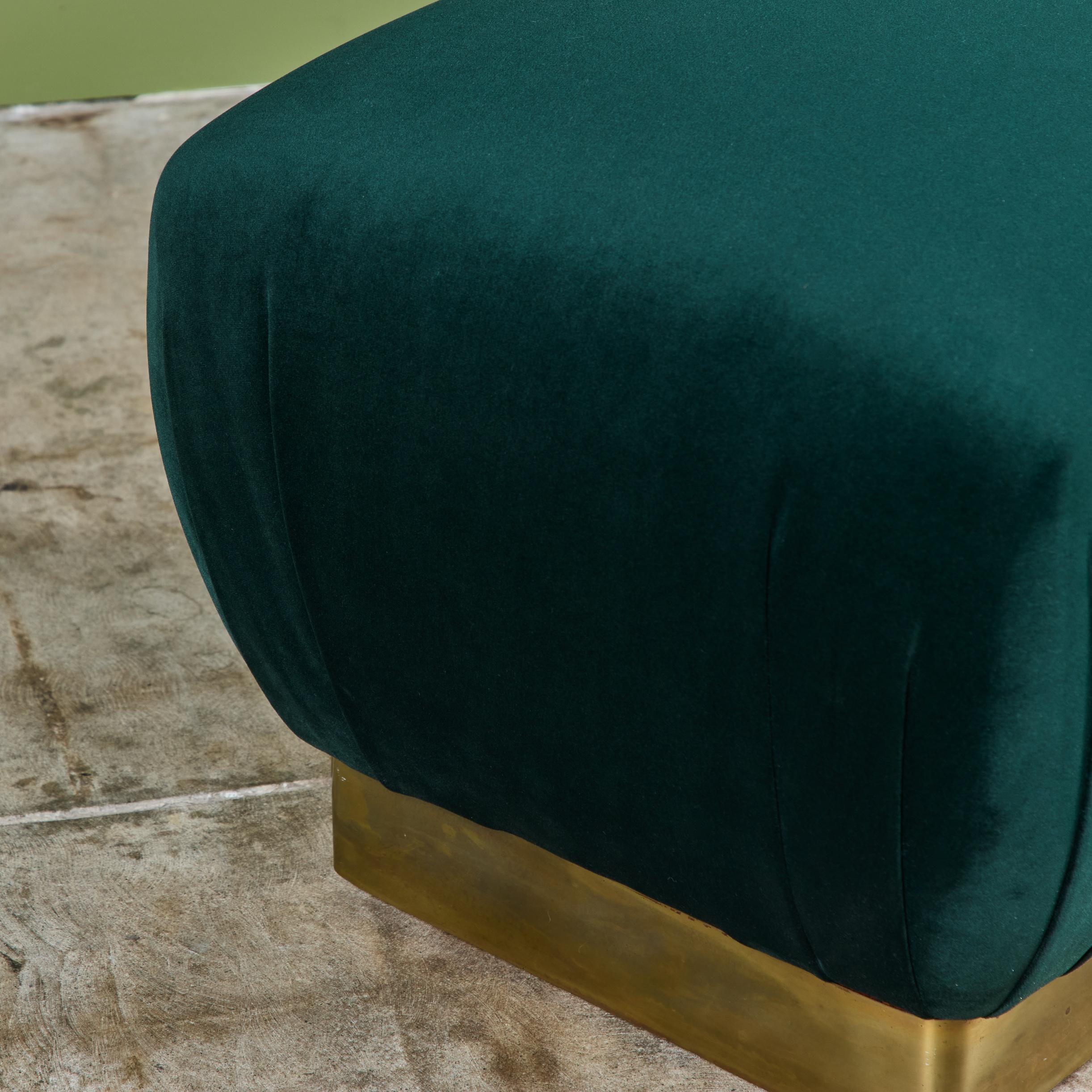 Paire de poufs Marge Carson en velours vert en vente 8
