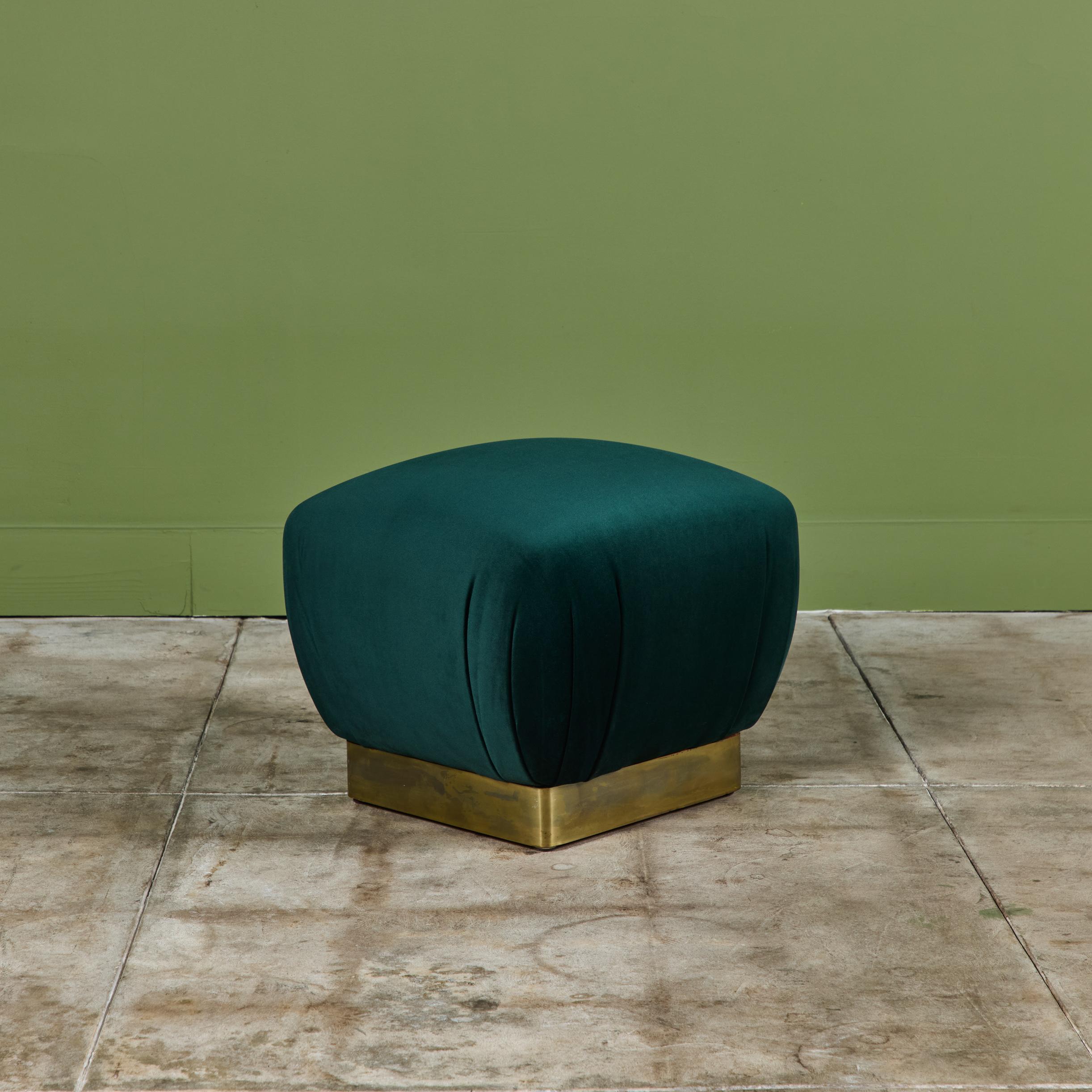 Fin du 20e siècle Paire de poufs Marge Carson en velours vert en vente