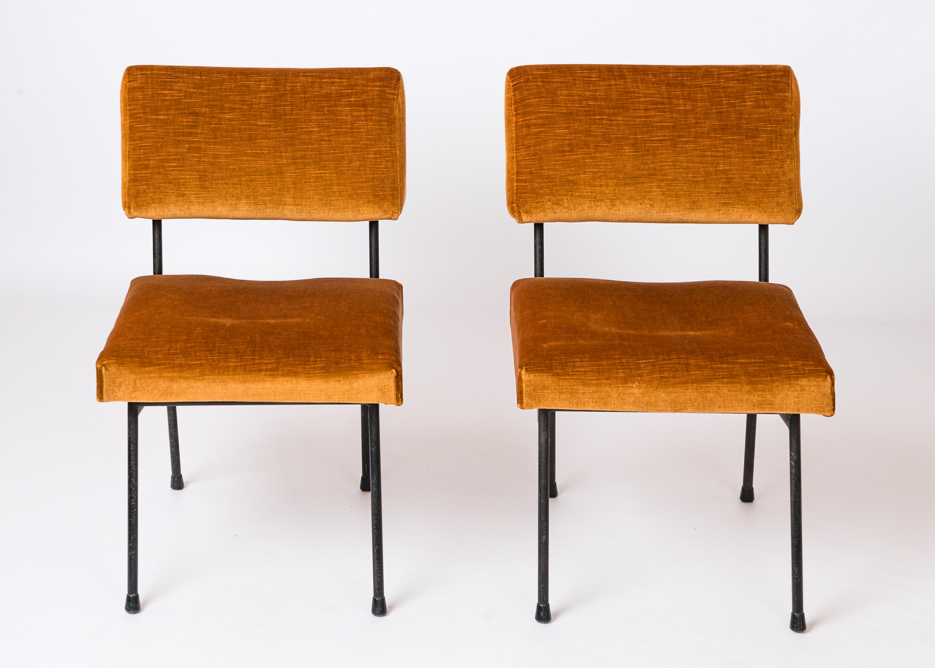Mid-Century Modern Pair of Marigold Velvet Adjustable Chairs att. Pierre Guariche - France 1960's For Sale