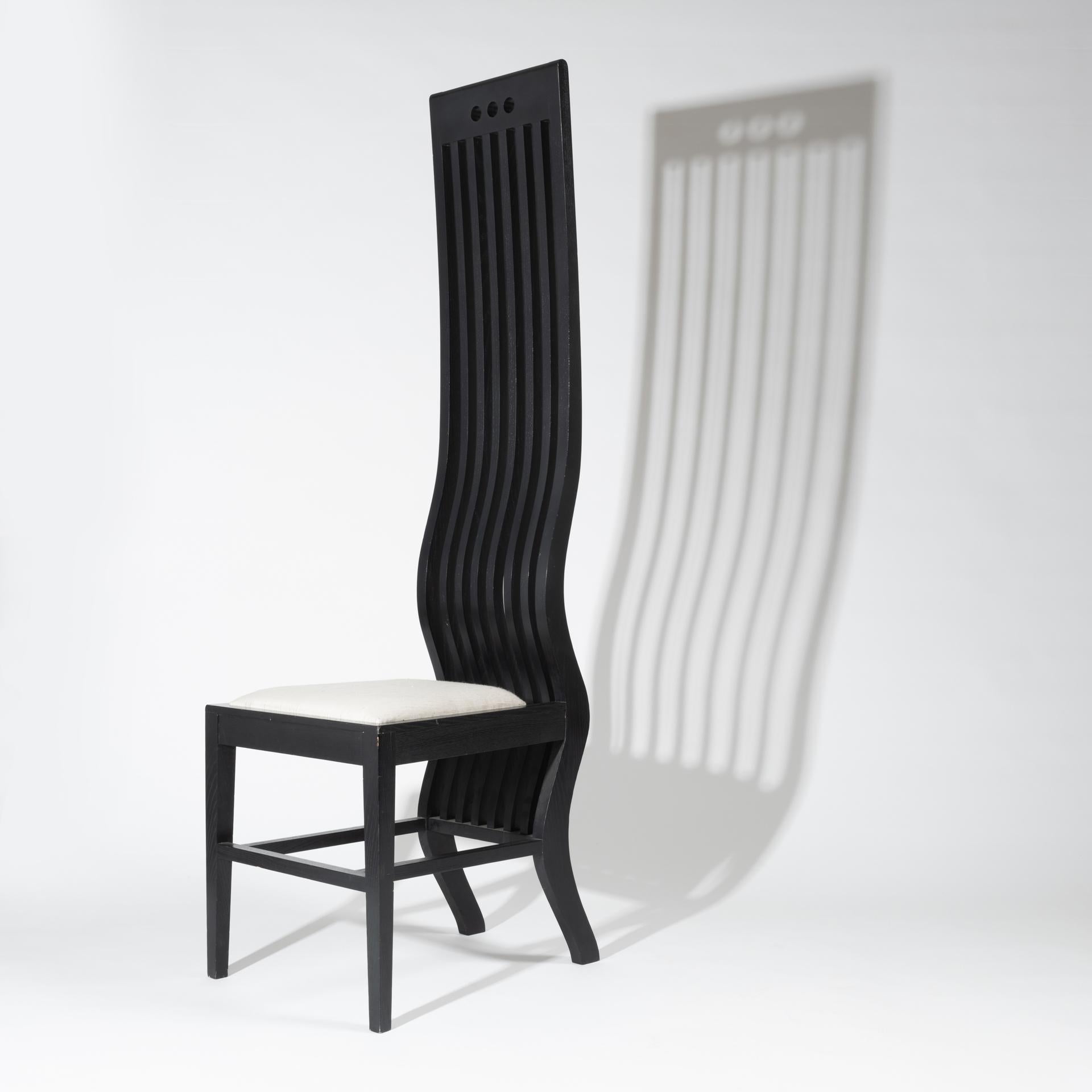 Pair of Marilyn Chairs by Arata Isozaki  In Good Condition For Sale In PARIS, FR