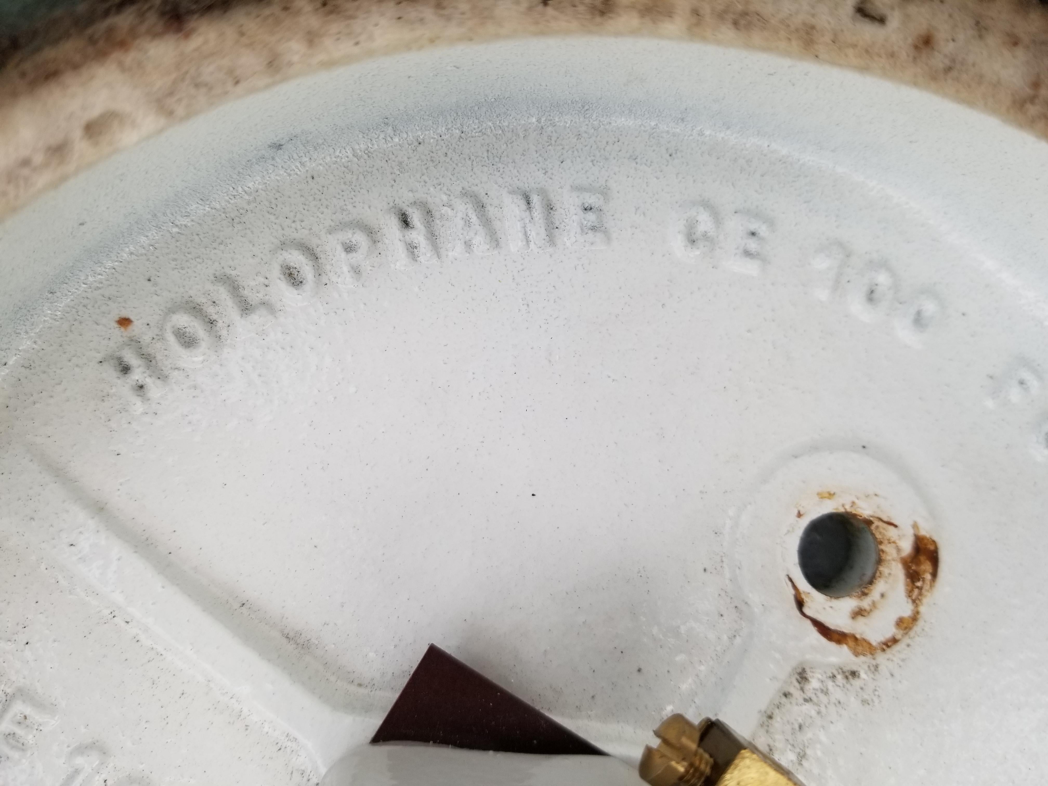 Pareja de apliques marinos de Holophane en Bastante bueno estado para la venta en Miami, FL