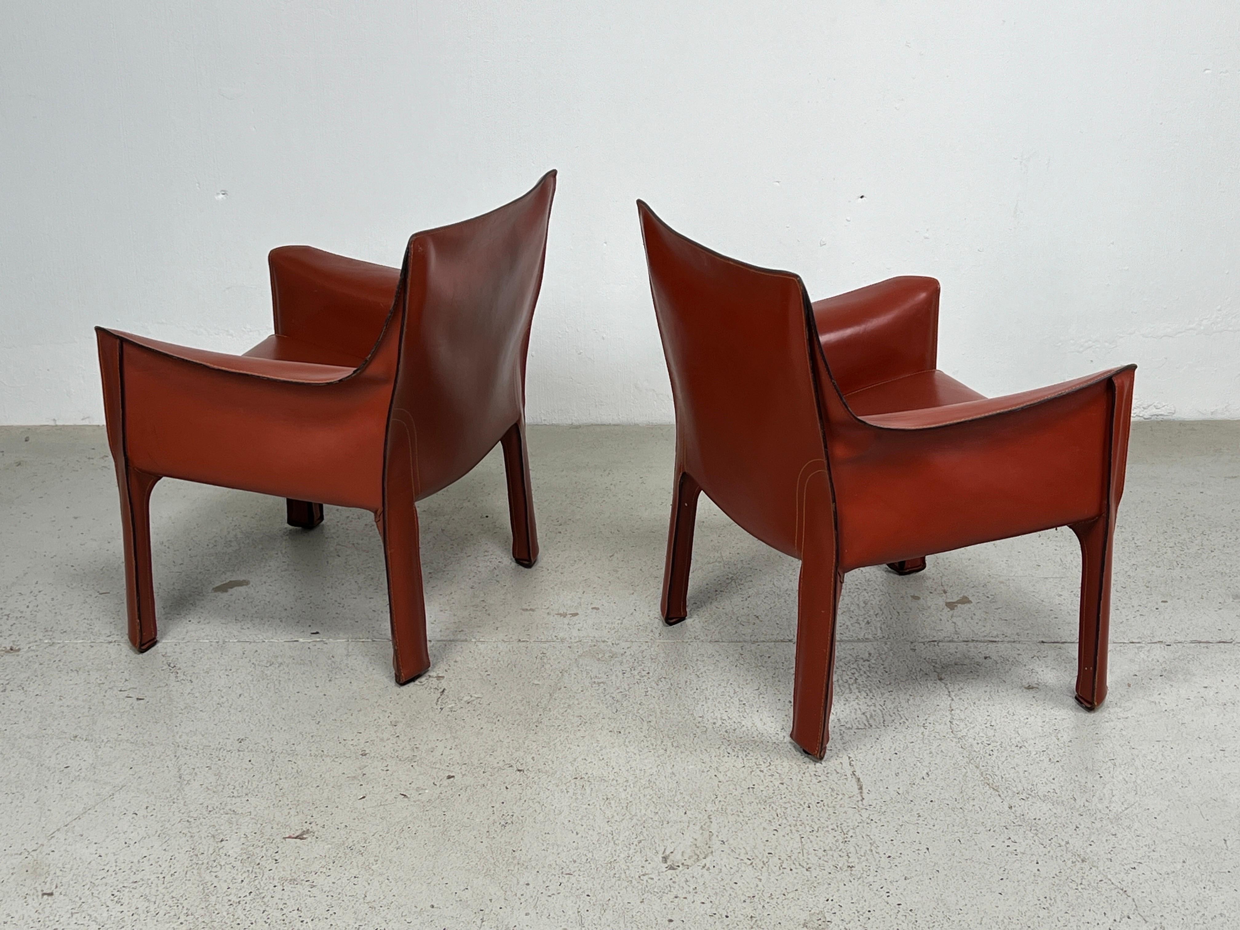Pair of Mario Bellini 414 Cab Lounge Chairs for Cassina For Sale 1