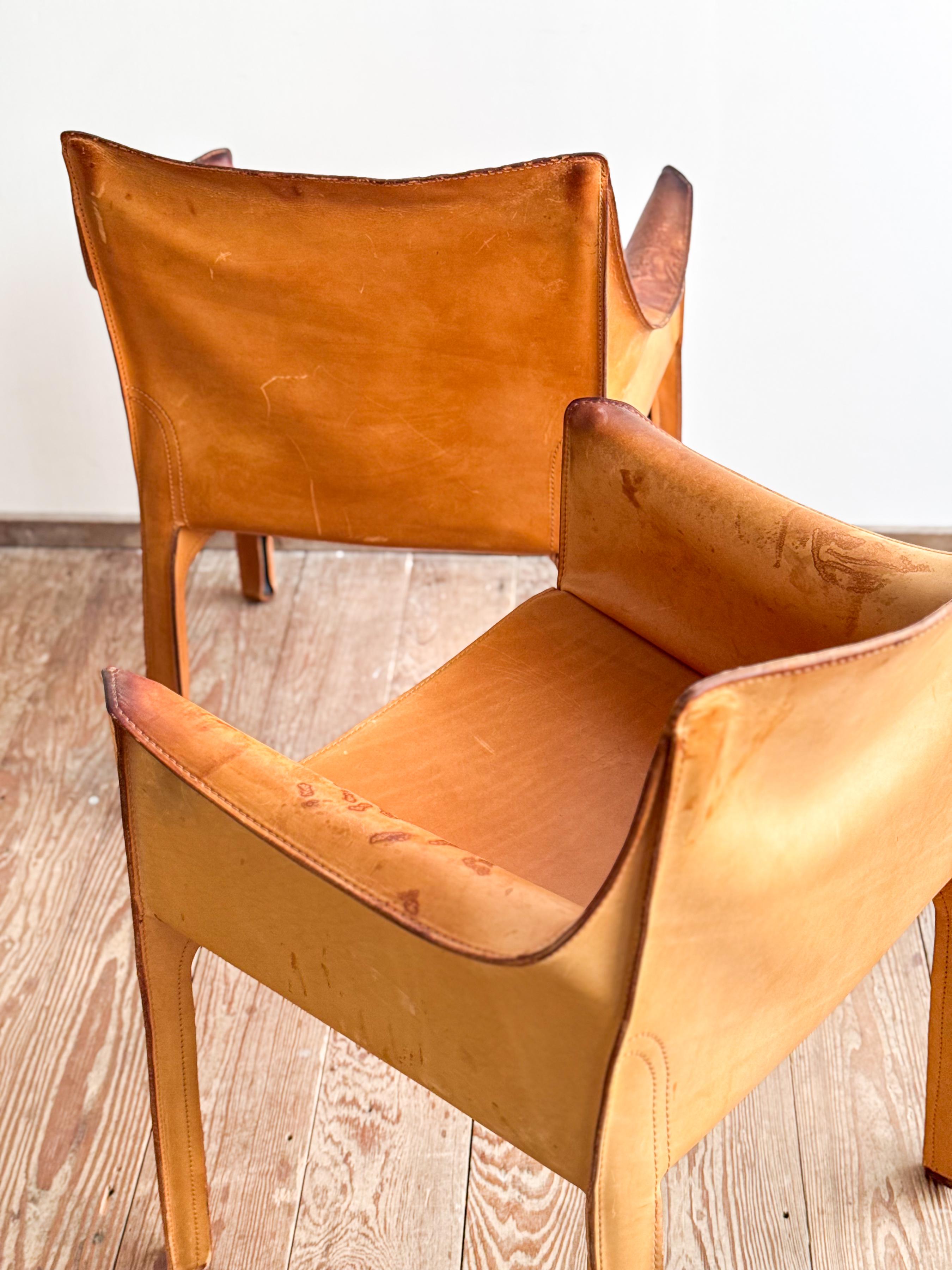 Coppia di poltrone in pelle Mario Bellini Cab 413 per Cassina, Italia, anni '70 in vendita 4