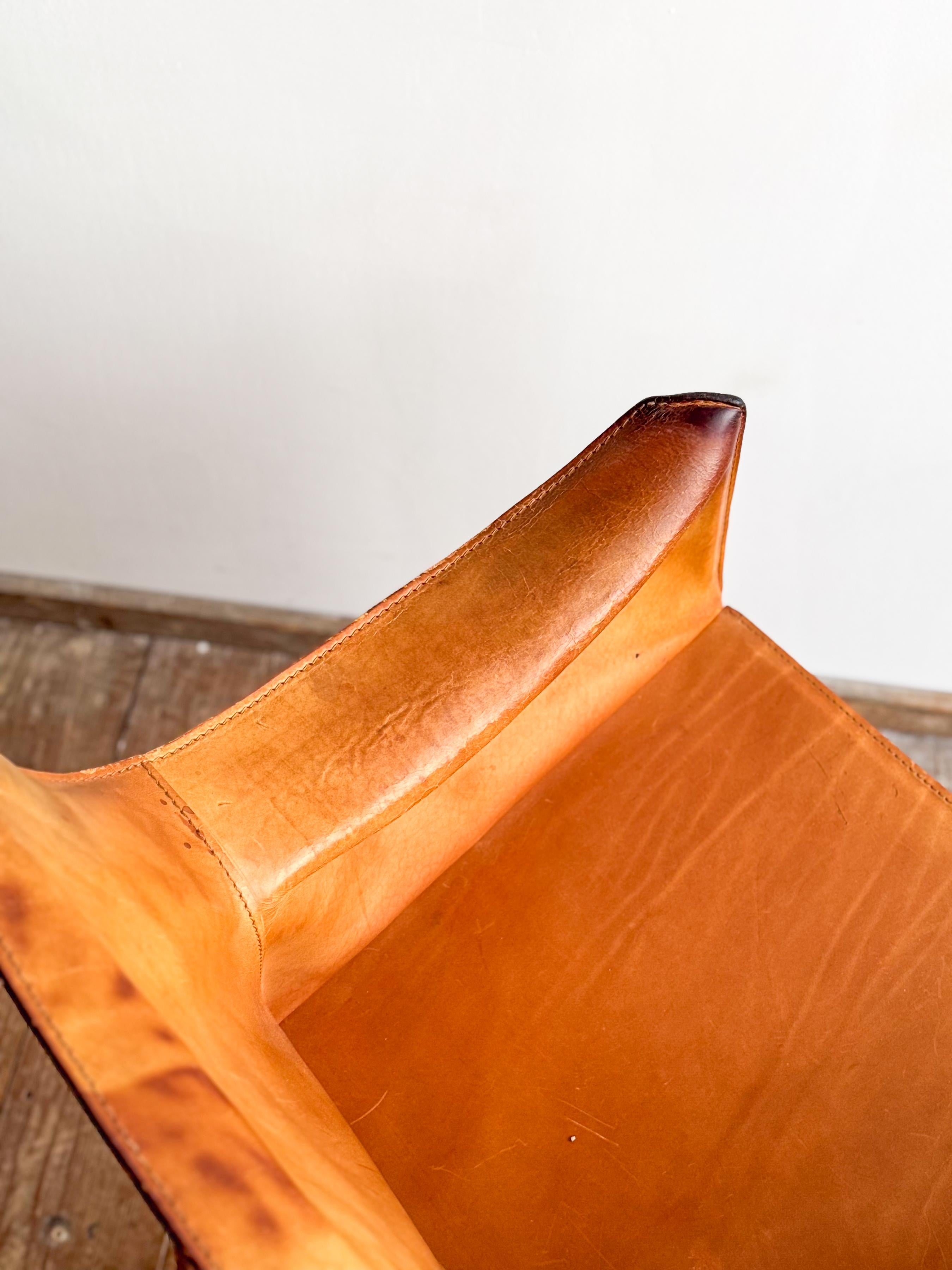 Coppia di poltrone in pelle Mario Bellini Cab 413 per Cassina, Italia, anni '70 in vendita 7