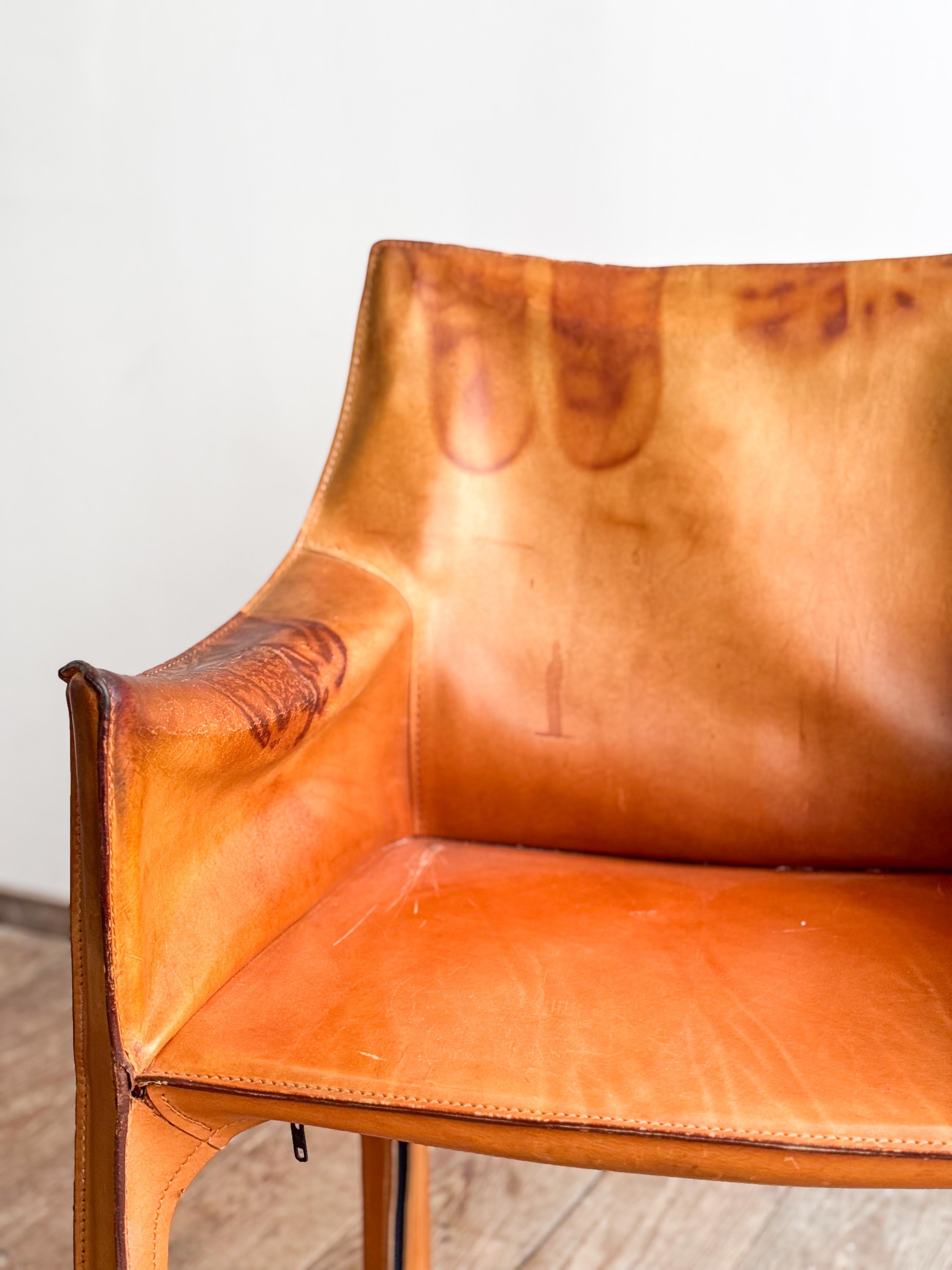 Coppia di poltrone in pelle Mario Bellini Cab 413 per Cassina, Italia, anni '70 in vendita 8