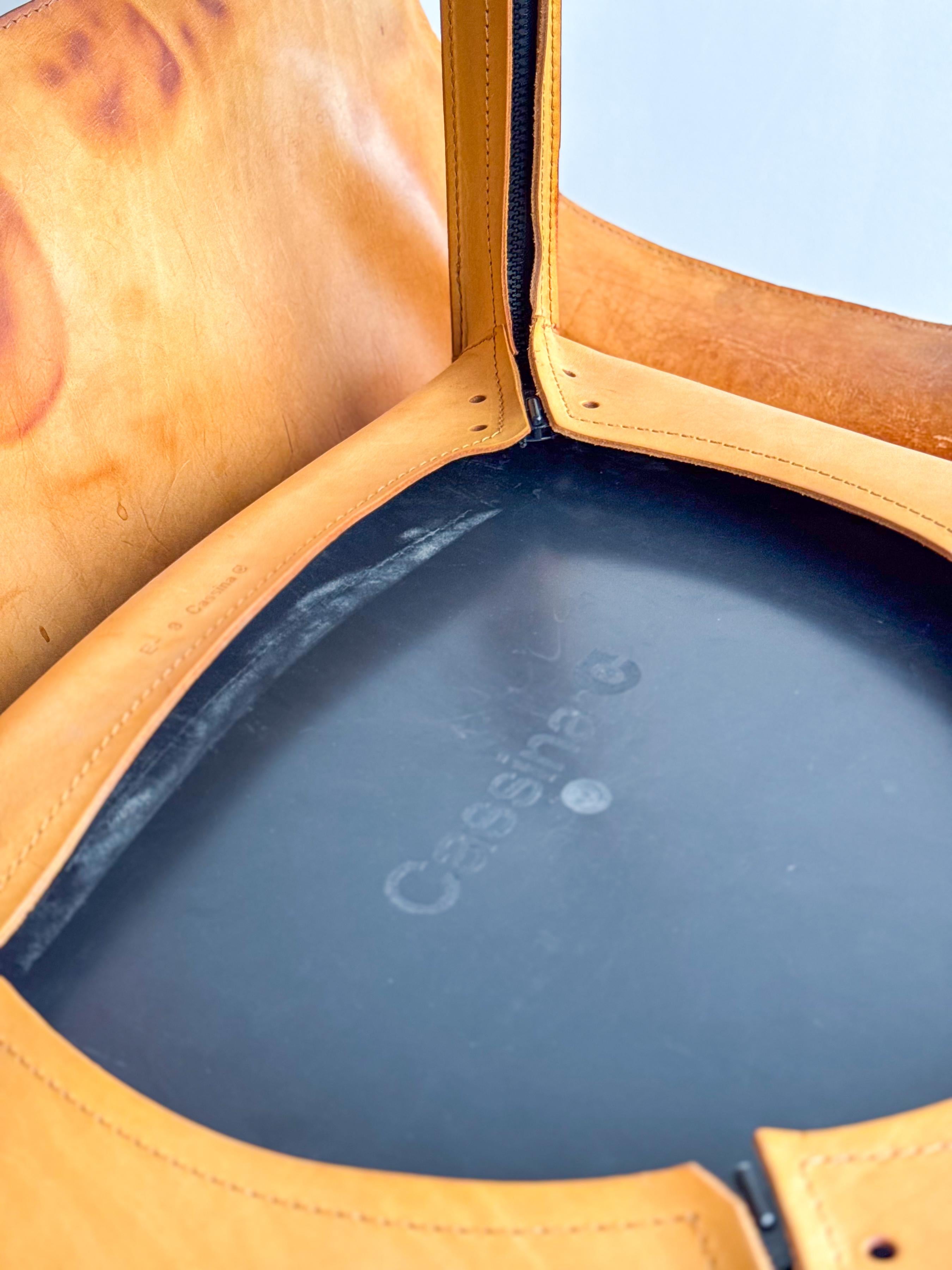 Coppia di poltrone in pelle Mario Bellini Cab 413 per Cassina, Italia, anni '70 in vendita 11