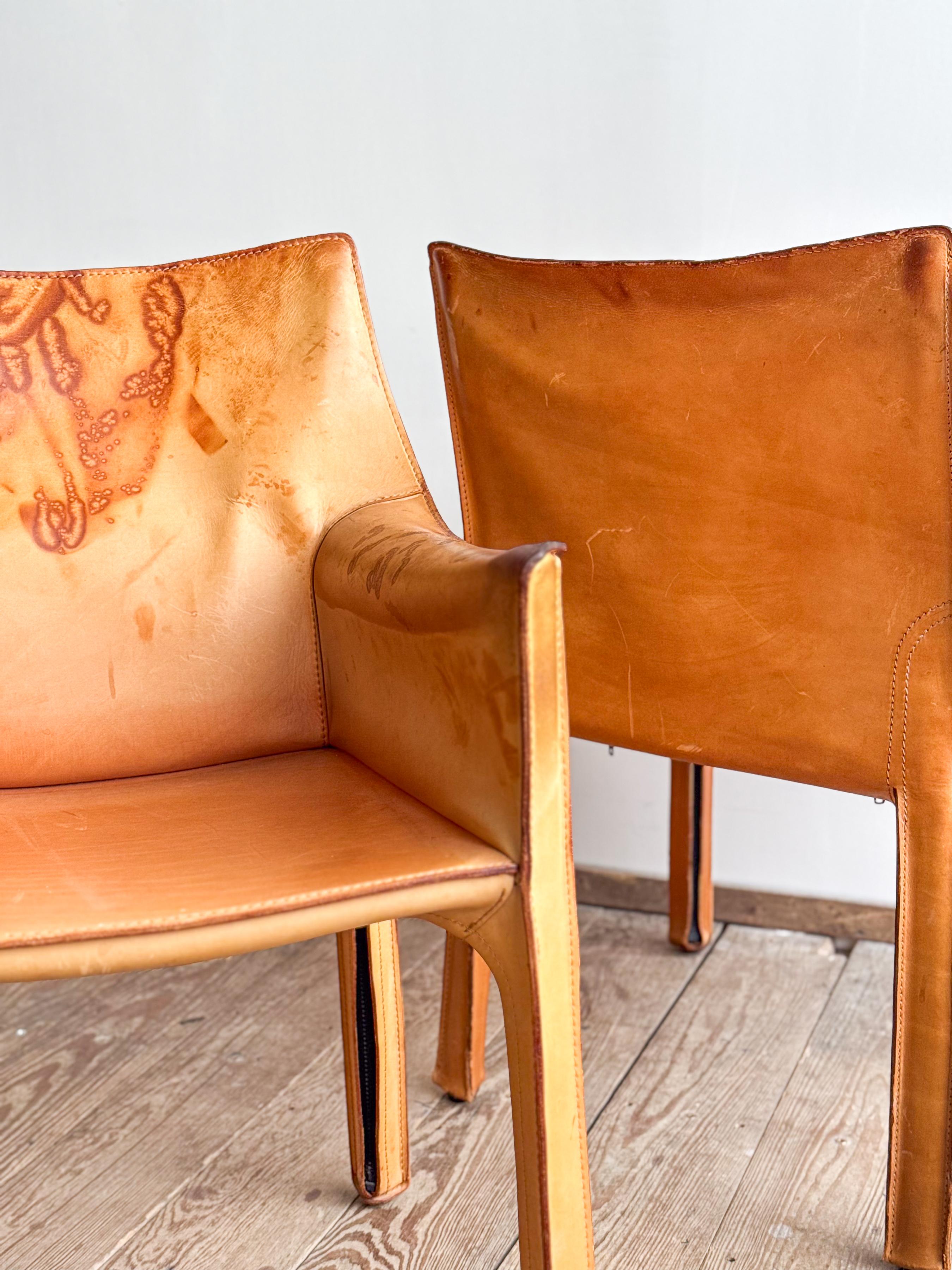 Coppia di poltrone in pelle Mario Bellini Cab 413 per Cassina, Italia, anni '70 In condizioni discrete in vendita a München, Bavaria