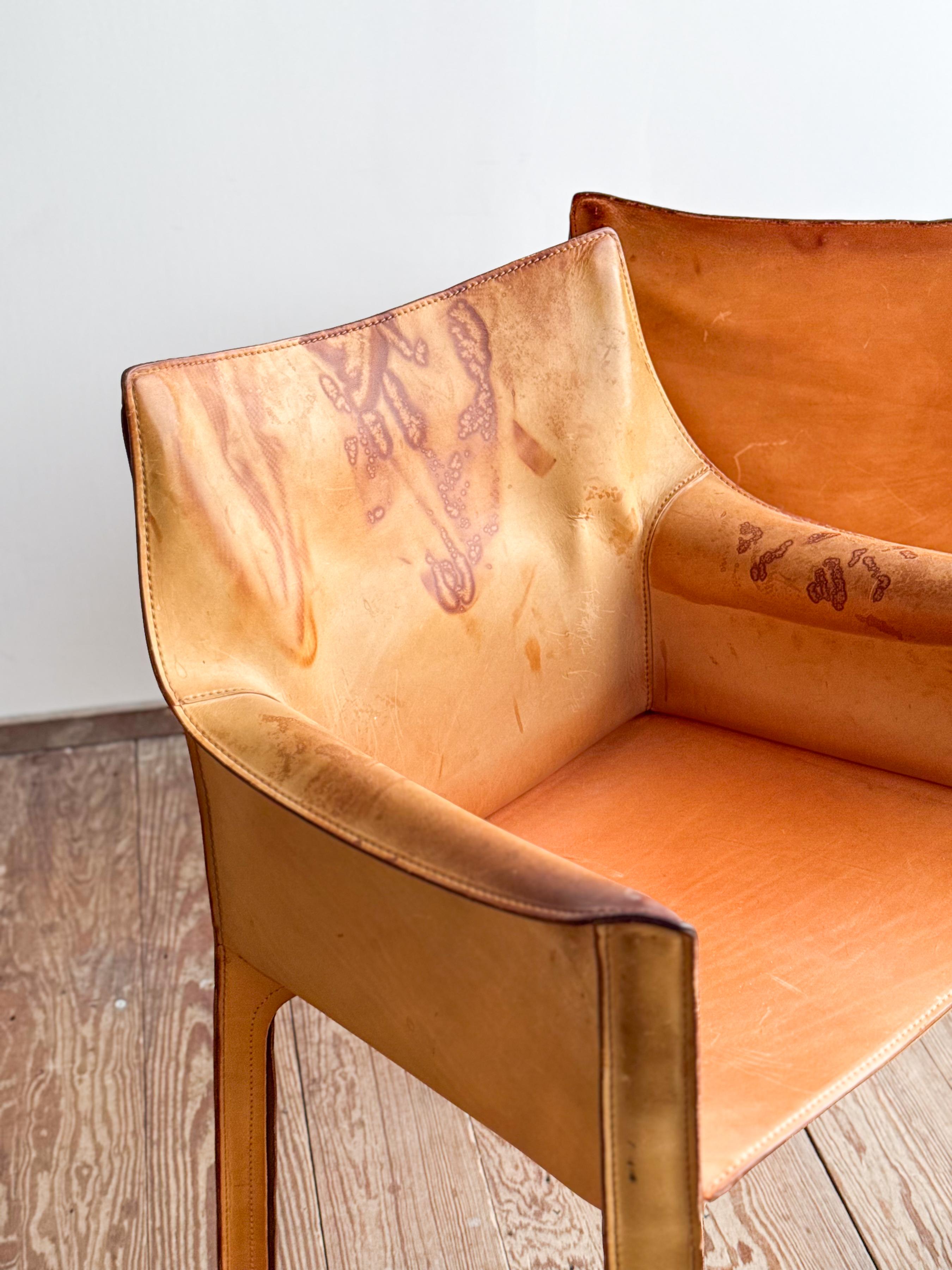 Coppia di poltrone in pelle Mario Bellini Cab 413 per Cassina, Italia, anni '70 in vendita 1
