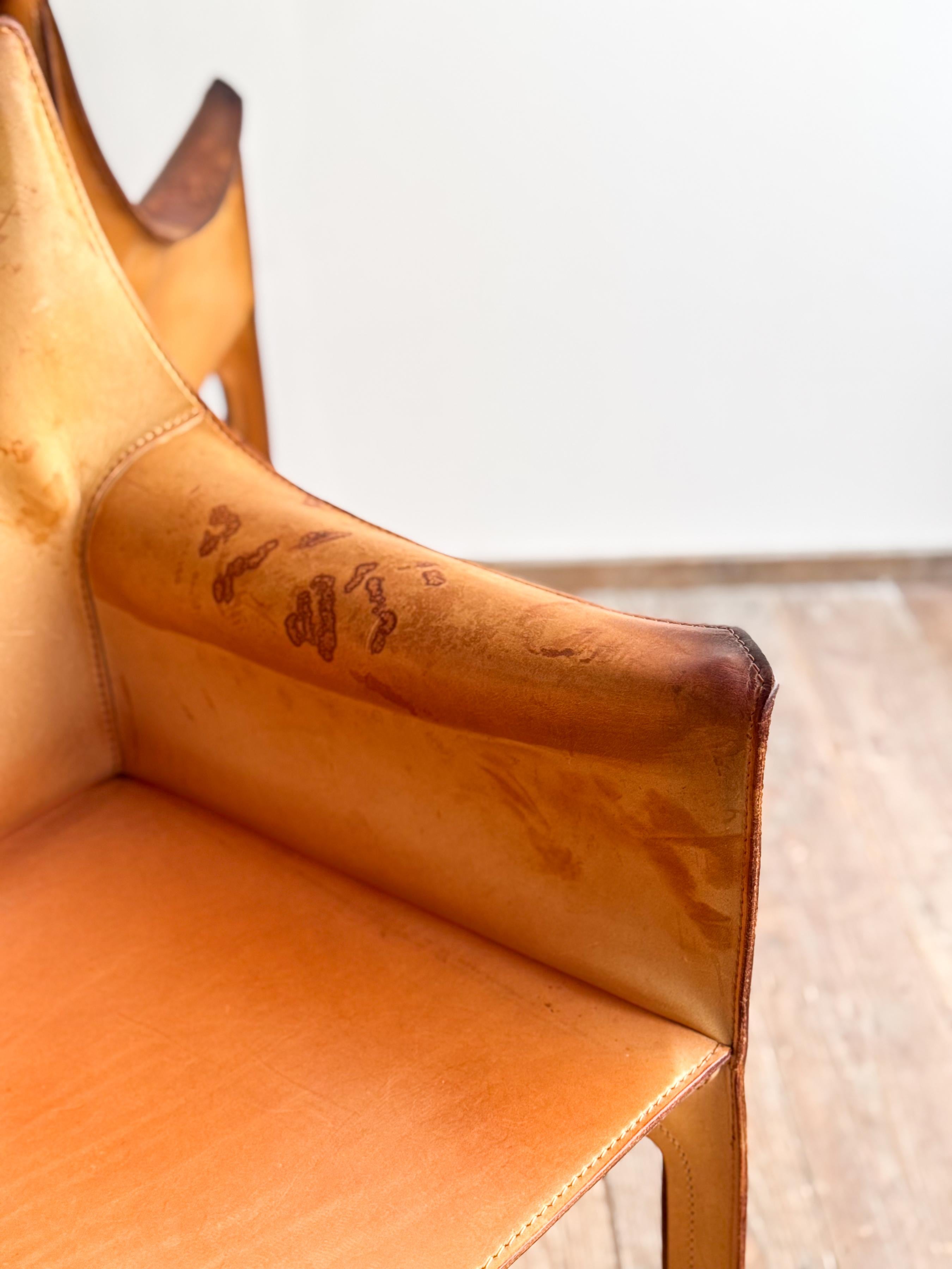Coppia di poltrone in pelle Mario Bellini Cab 413 per Cassina, Italia, anni '70 in vendita 2