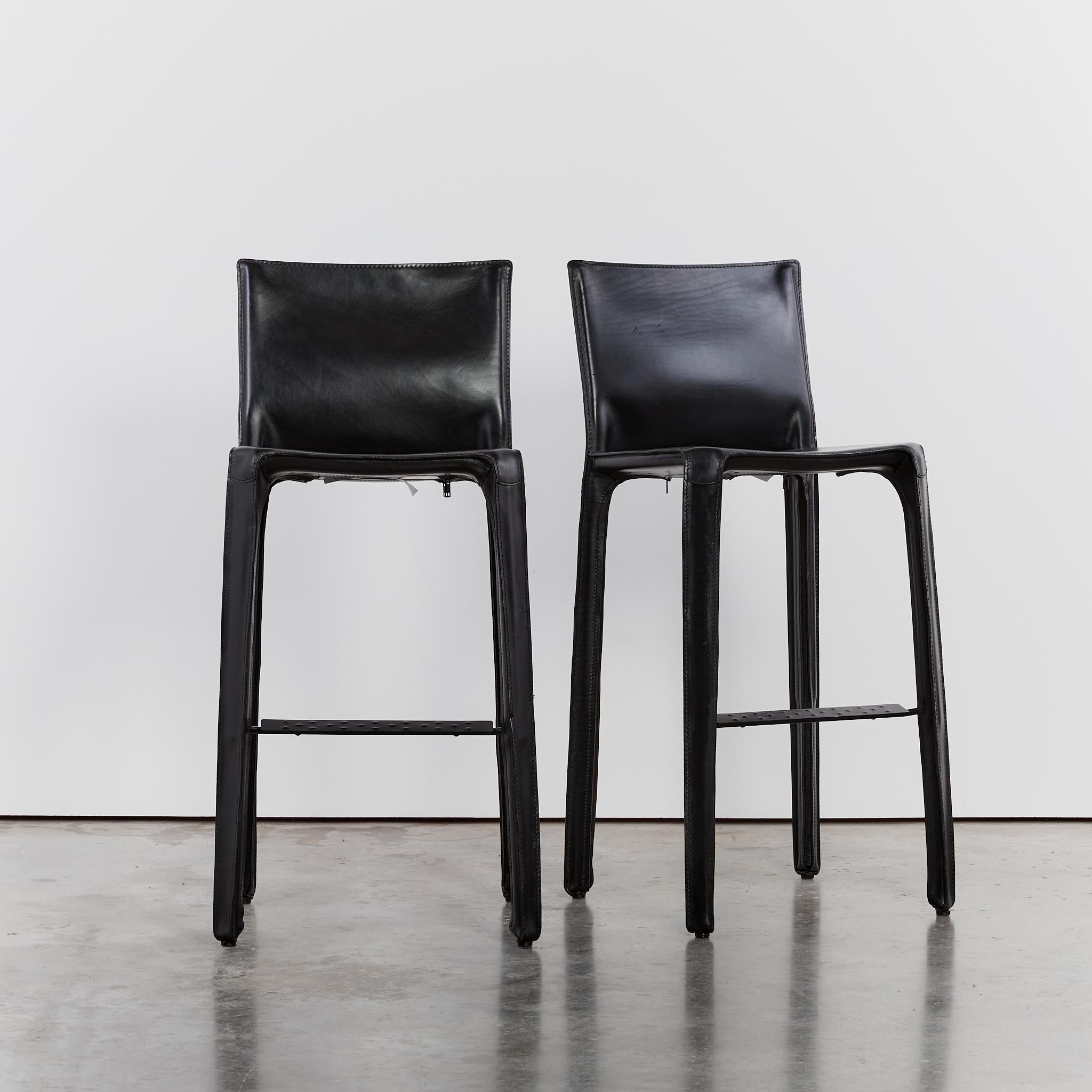 Post-Modern Pair of Mario Bellini CAB Bar Stools for Cassina in Black Leather