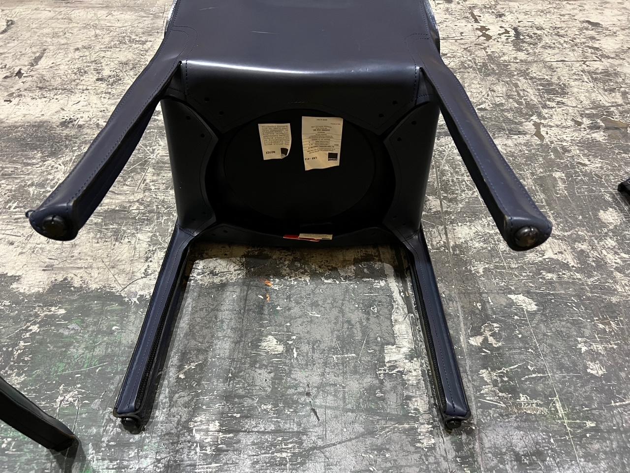 20th Century Pair of Mario Bellini for Cassina 'CAB 413' Dining Chairs in Navy Blue Leather For Sale
