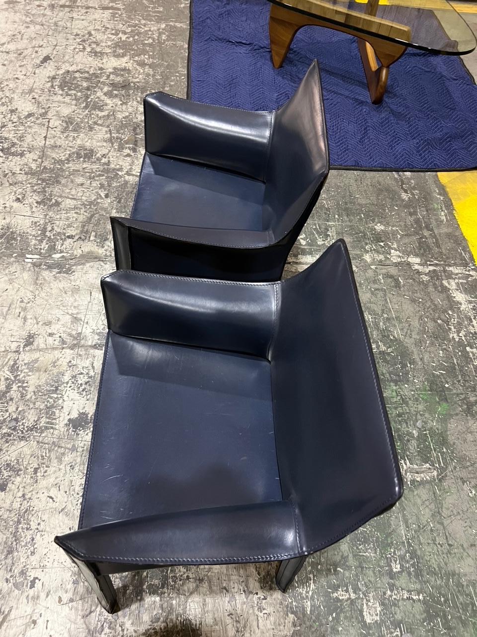 Pair of Mario Bellini for Cassina 'CAB 413' Dining Chairs in Navy Blue Leather For Sale 1