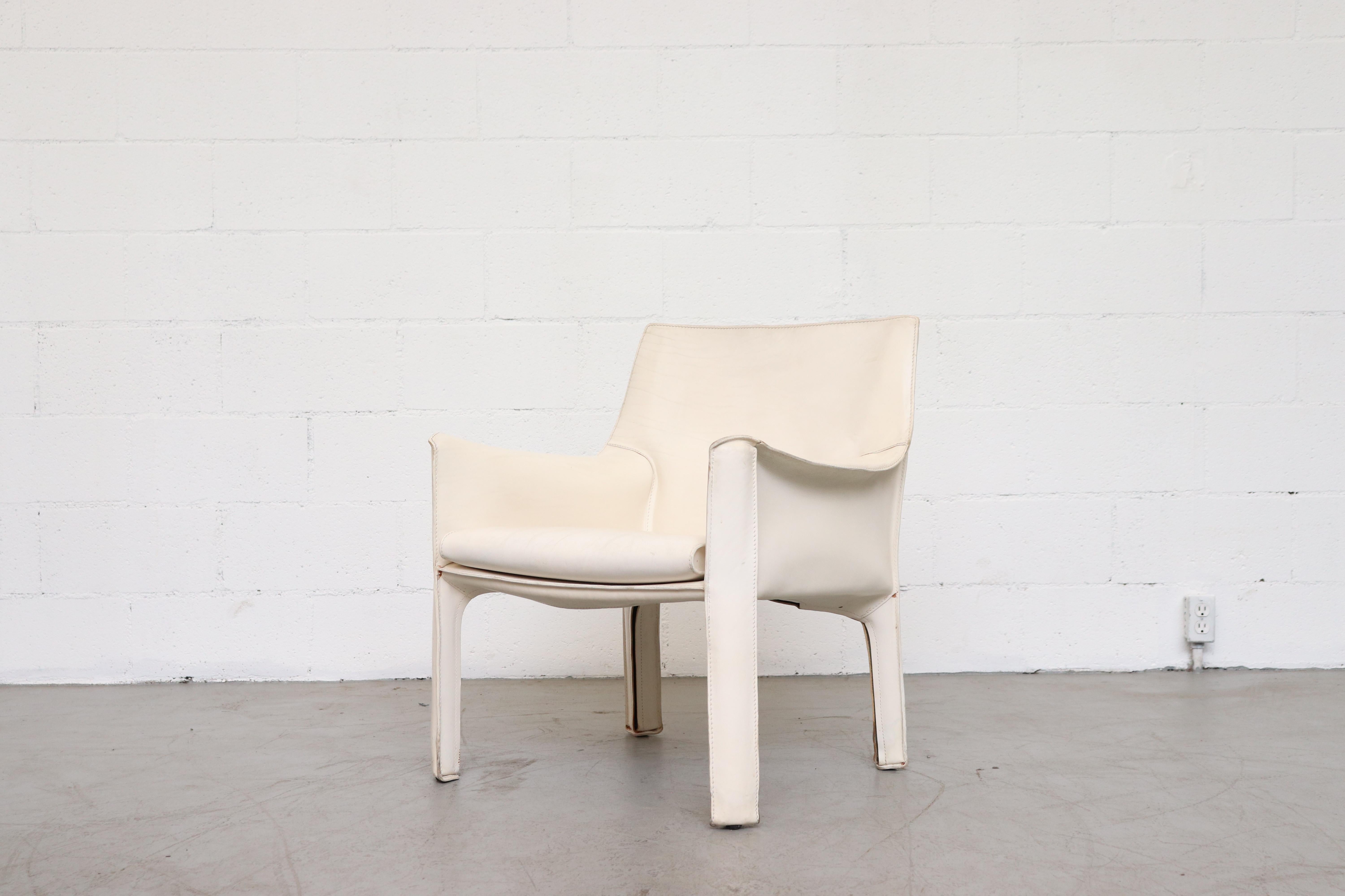 Mid-Century Modern Pair of Mario Bellini White Leather Cab Chairs for Cassina