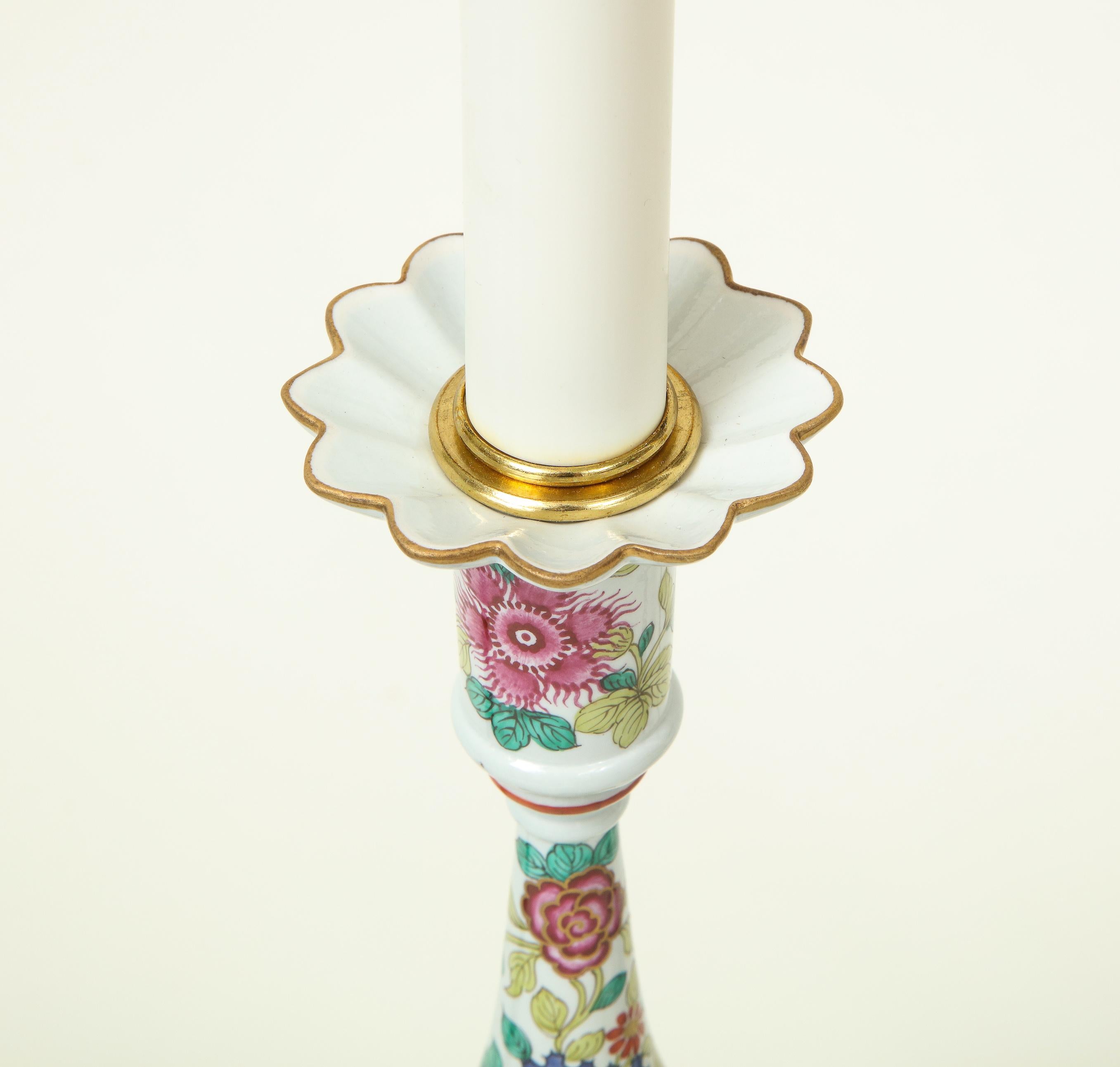 Pair of Mario Buatta Battersea Enamel Style Candlestick Lamps In Good Condition In New York, NY