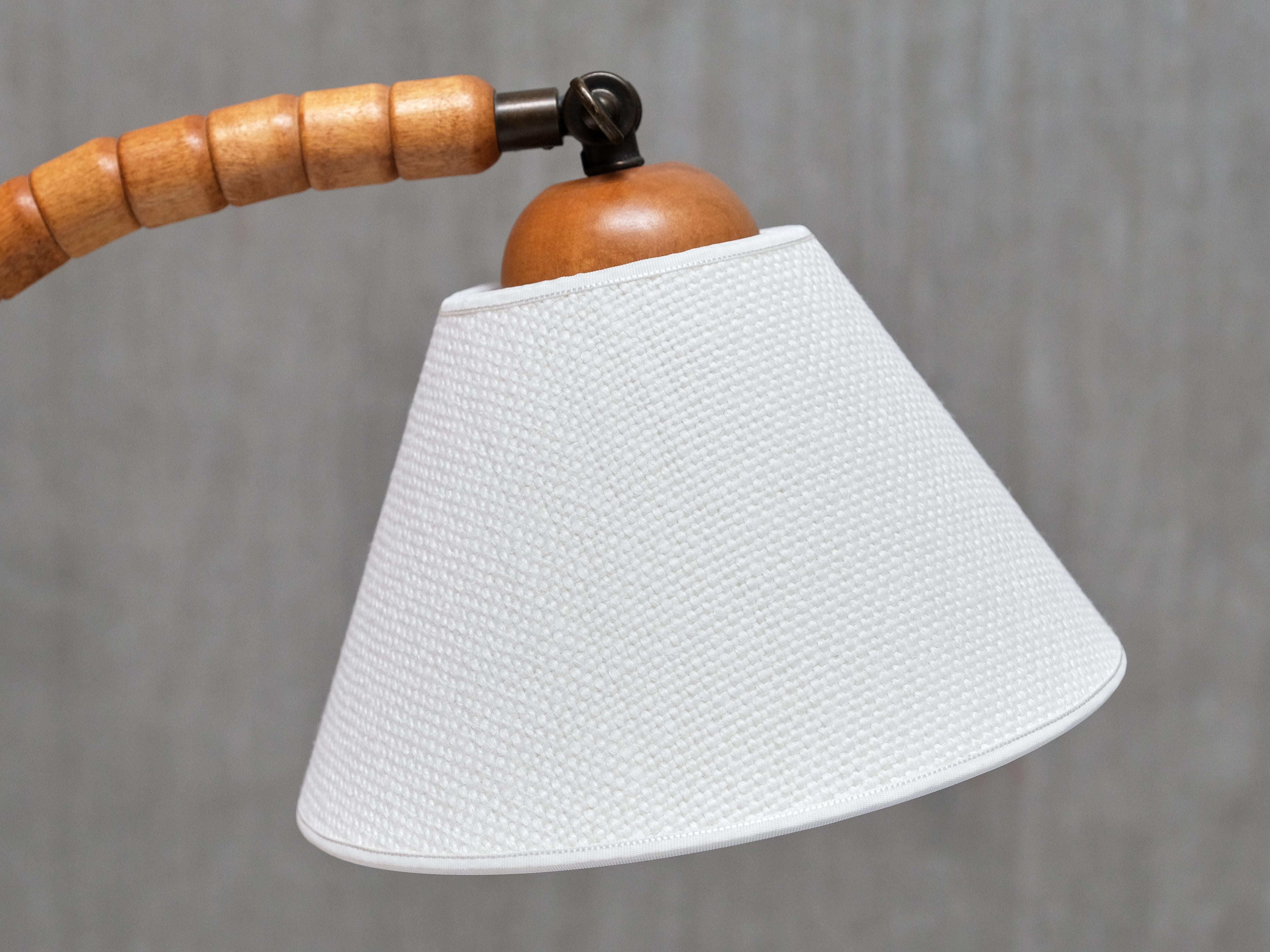Paar Markslöjd skulpturale verstellbare Tischlampen aus Buche, Schweden, 1960er Jahre im Zustand „Gut“ im Angebot in The Hague, NL