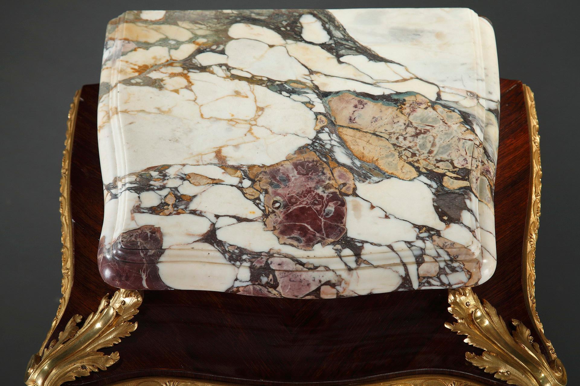 Paire de piédestaux de marqueterie attribués à la Maison Millet, France, vers 1890 en vente 2