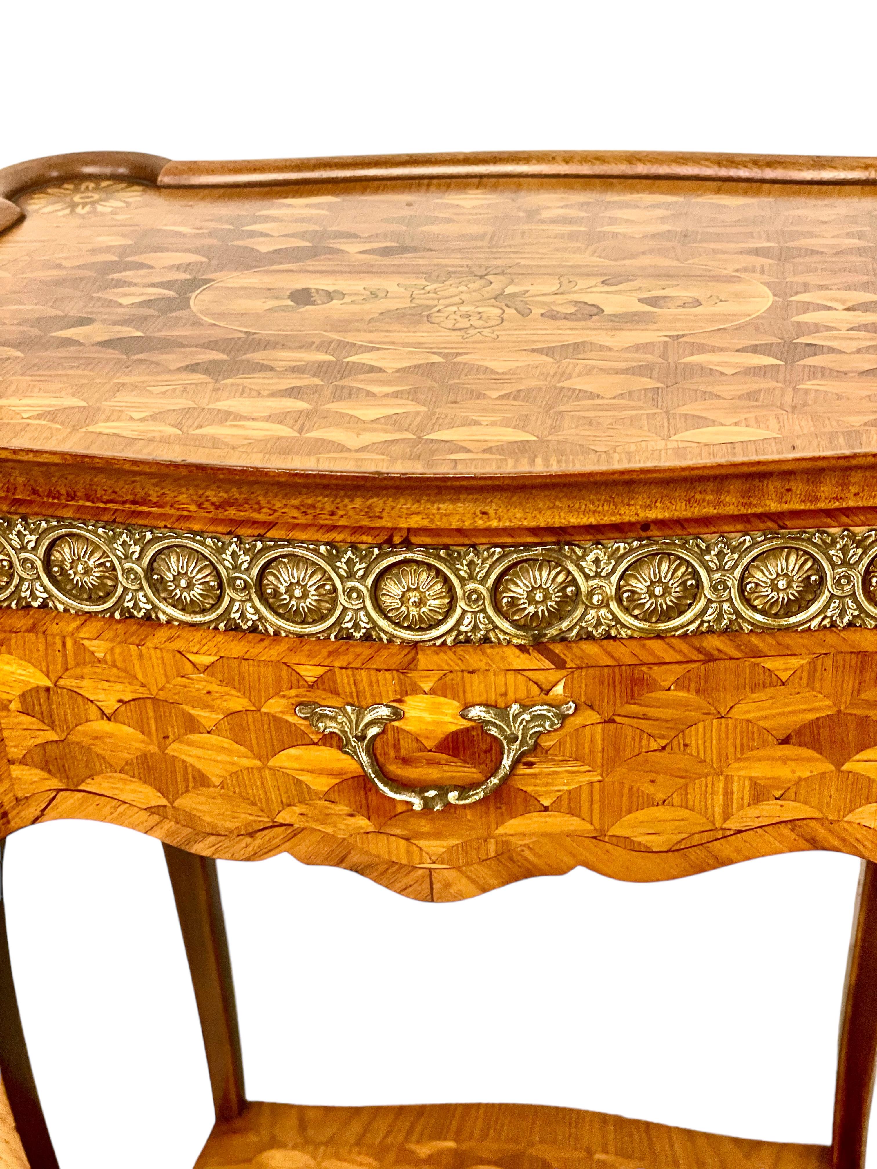20th Century Pair of Antique Marquetry Inlaid Side Tables For Sale