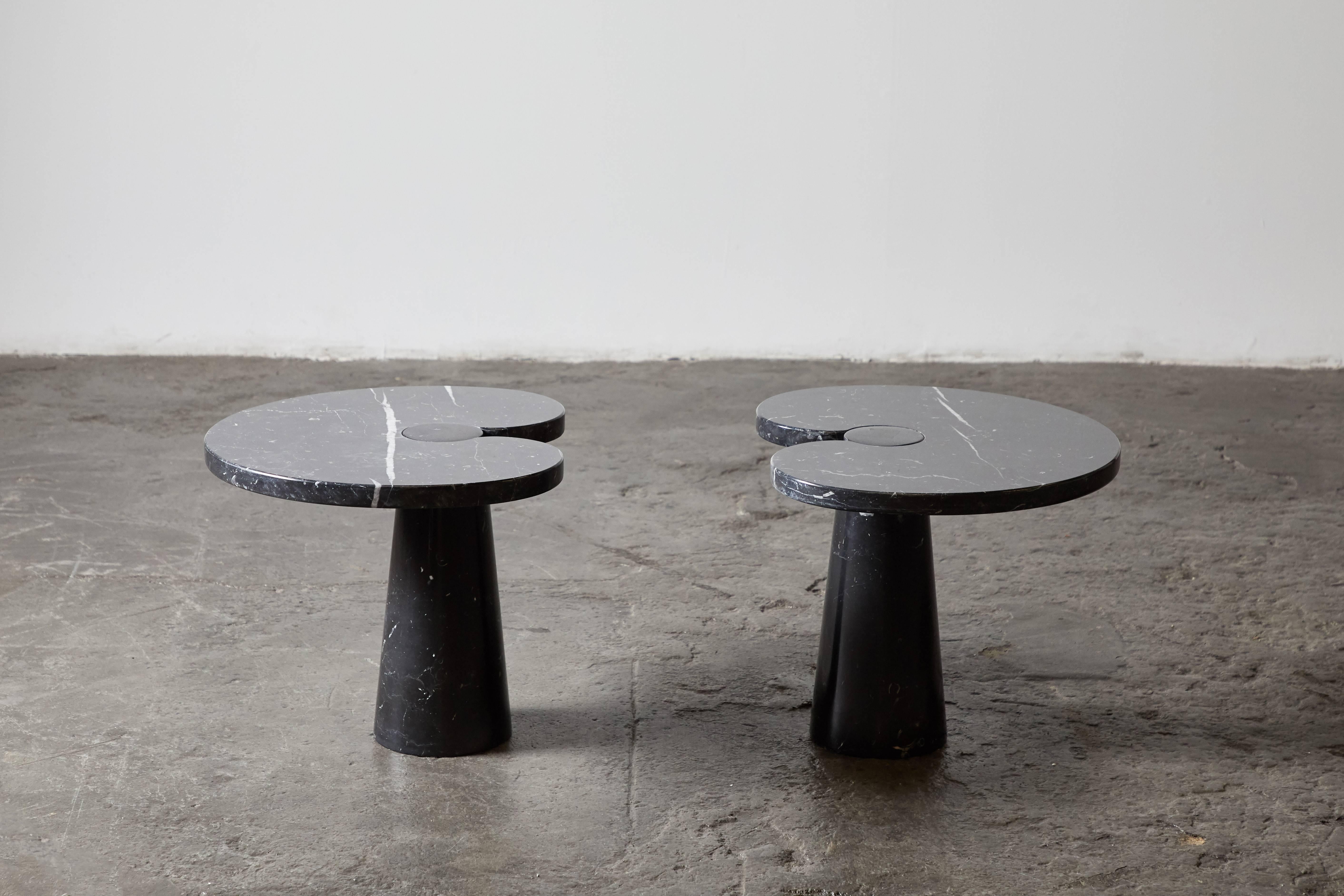 Pair of Marquina Marble Eros Occasional Tables by Angelo Mangiarotti for Skipper In Excellent Condition In Los Angeles, CA
