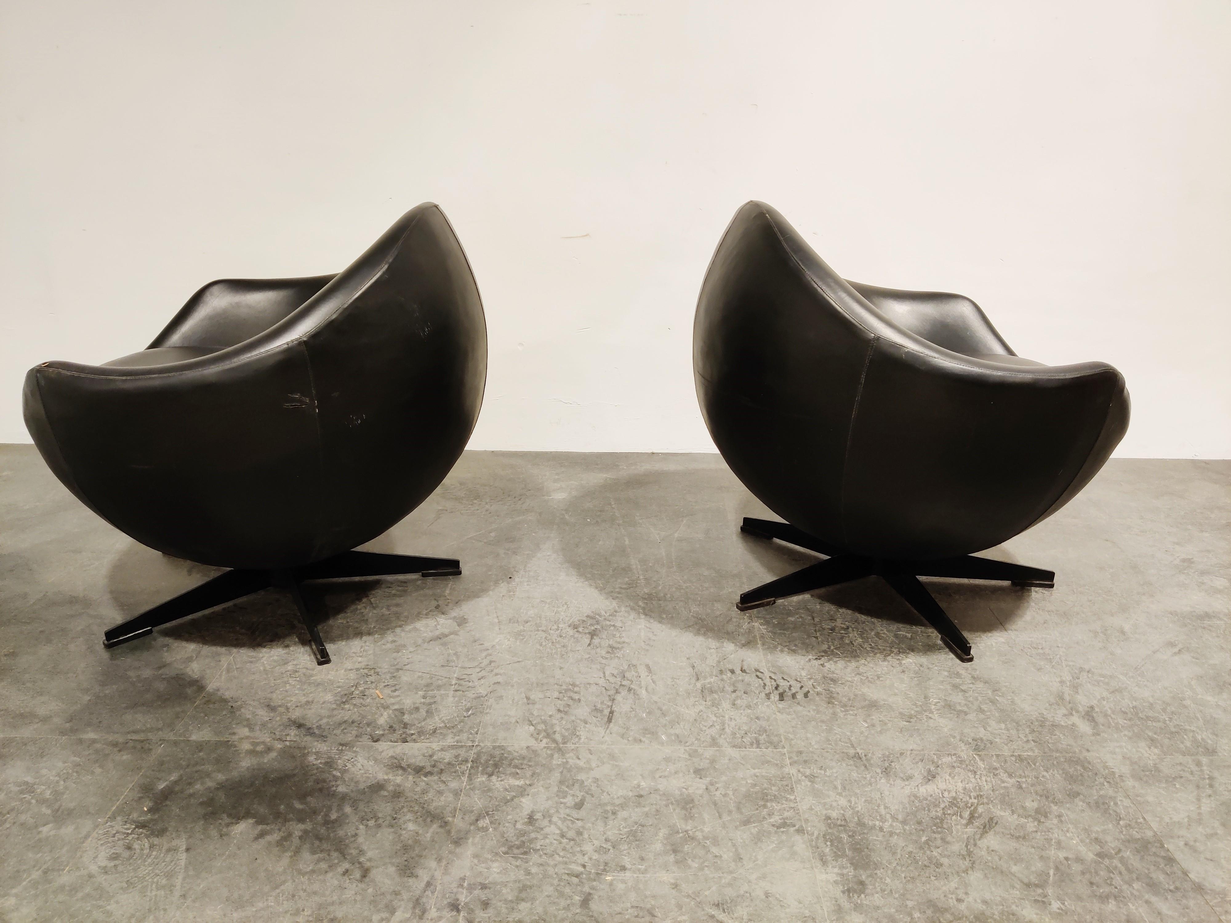 Belgian Pair of Mars Lounge Chairs by Pierre Guariche for Meurop, 1965