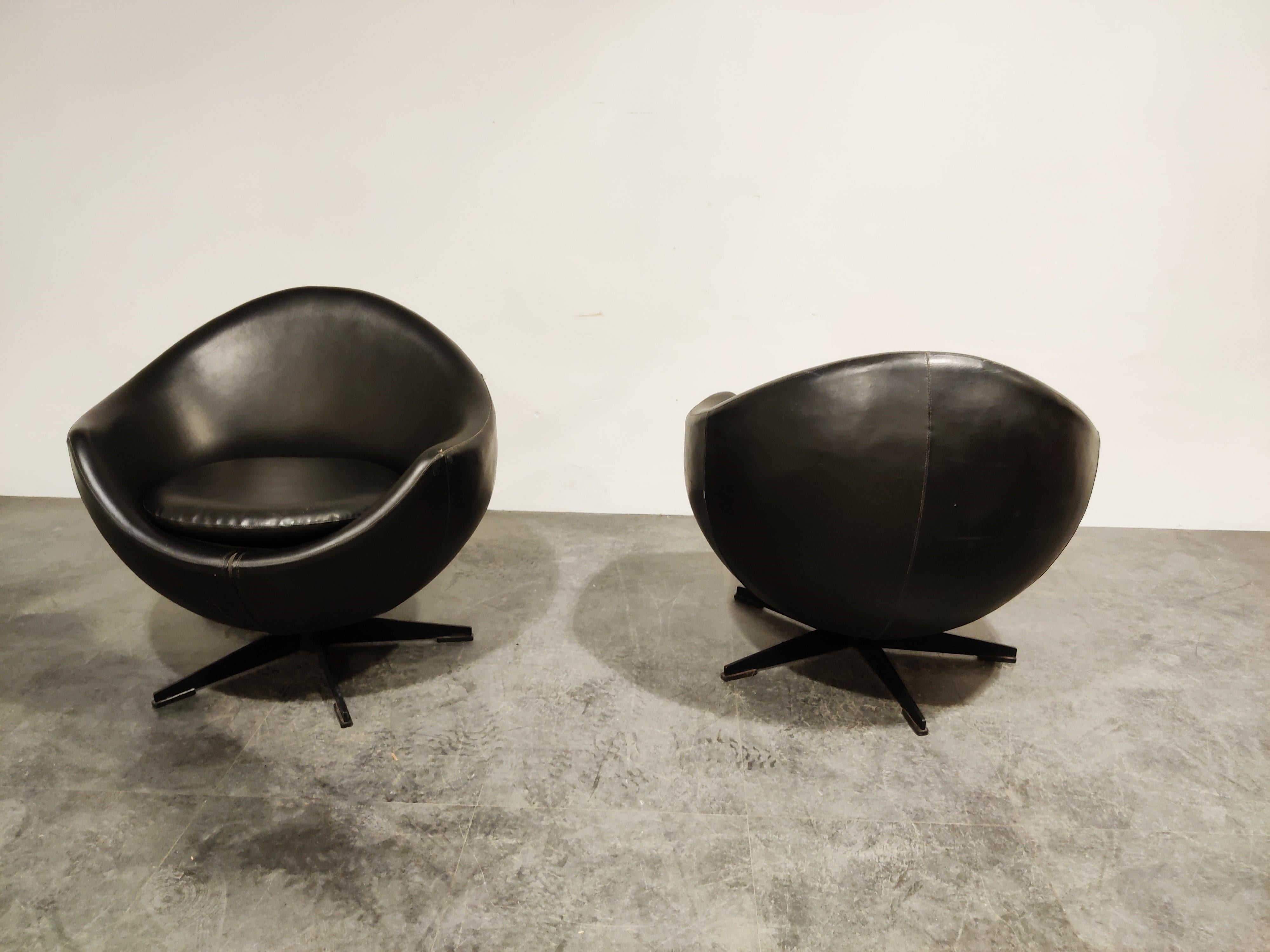 Pair of Mars Lounge Chairs by Pierre Guariche for Meurop, 1965 In Fair Condition In HEVERLEE, BE