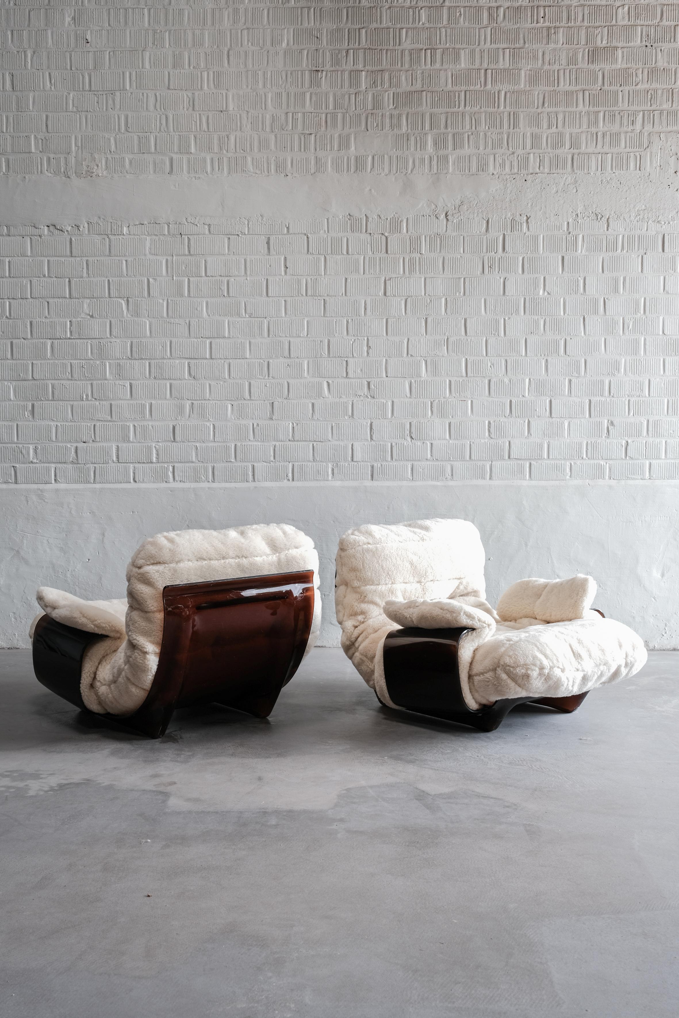 Pair of Marsala lounge seats by Michel Ducaroy for Ligne Roset 4
