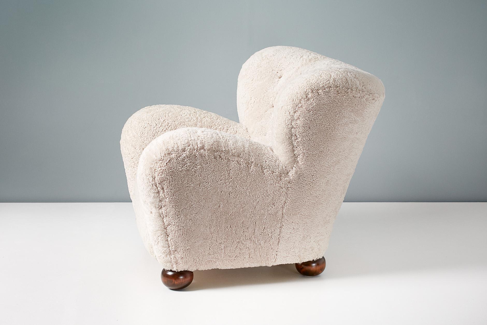 Pair of Marta Blomstedt 1930s Sheepskin Wing Chairs for The Hotel Aulanko 4