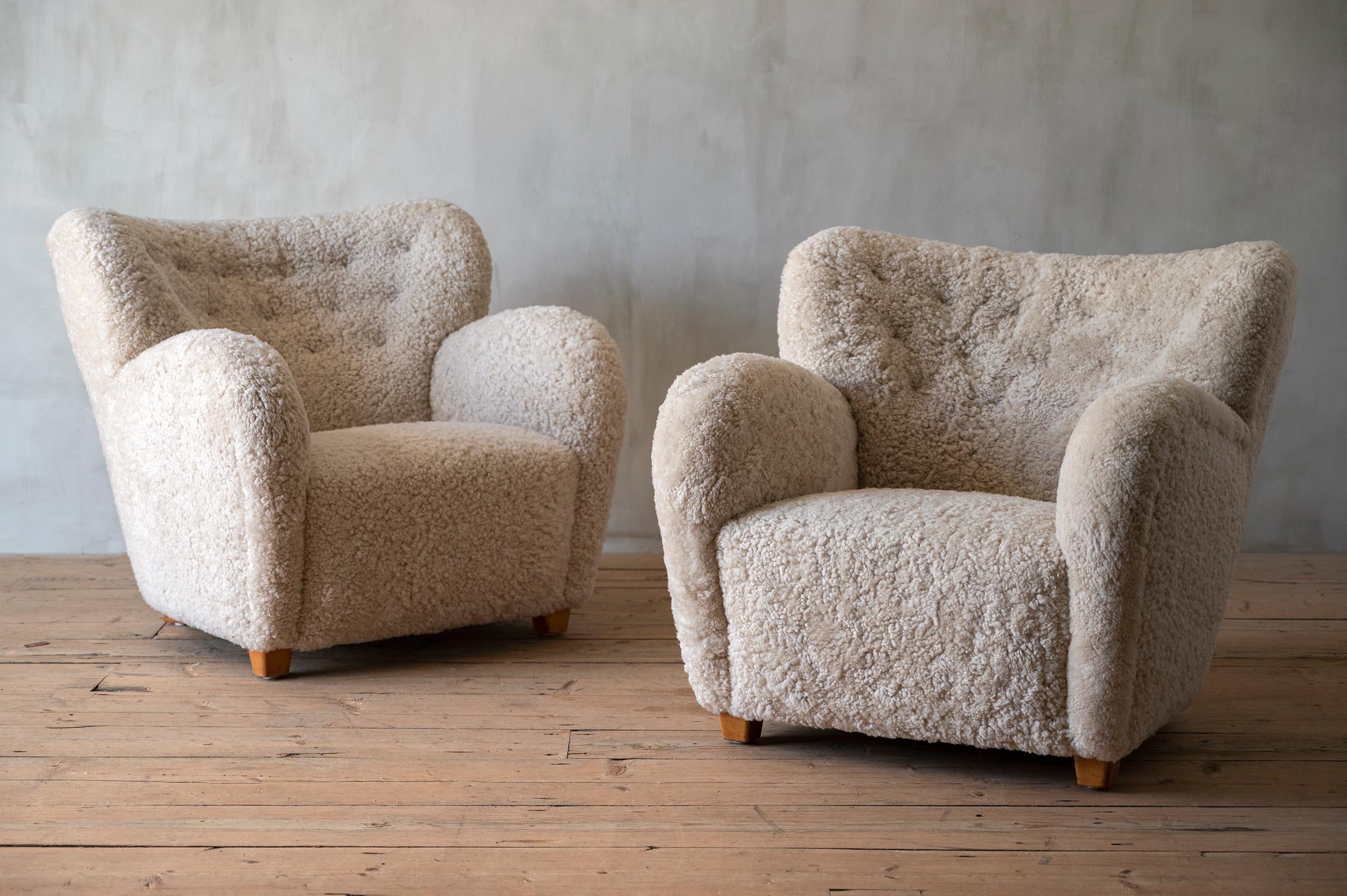 20ième siècle Paire de fauteuils de salon Marta Blomstedt 