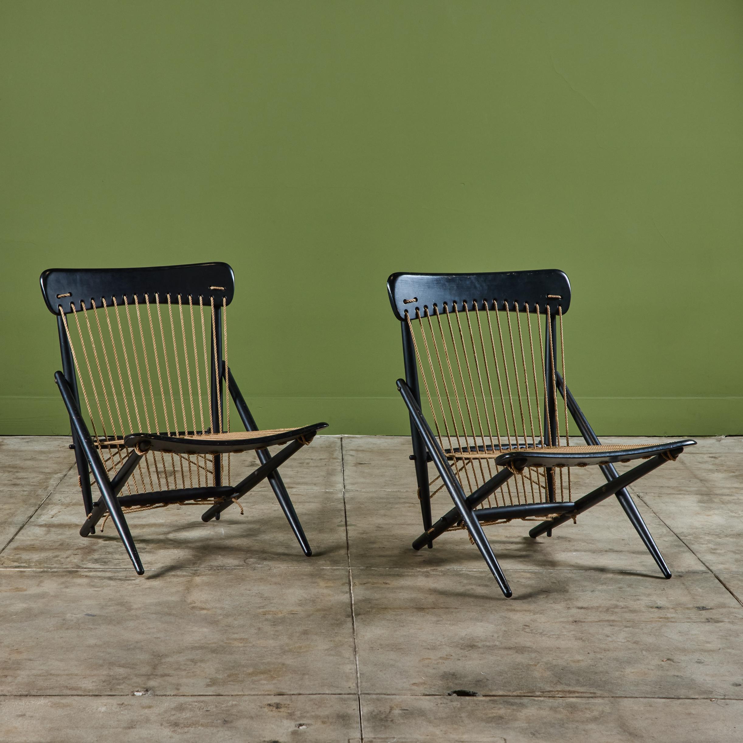 Japonais Paire de chaises longues en corde Maruni en vente