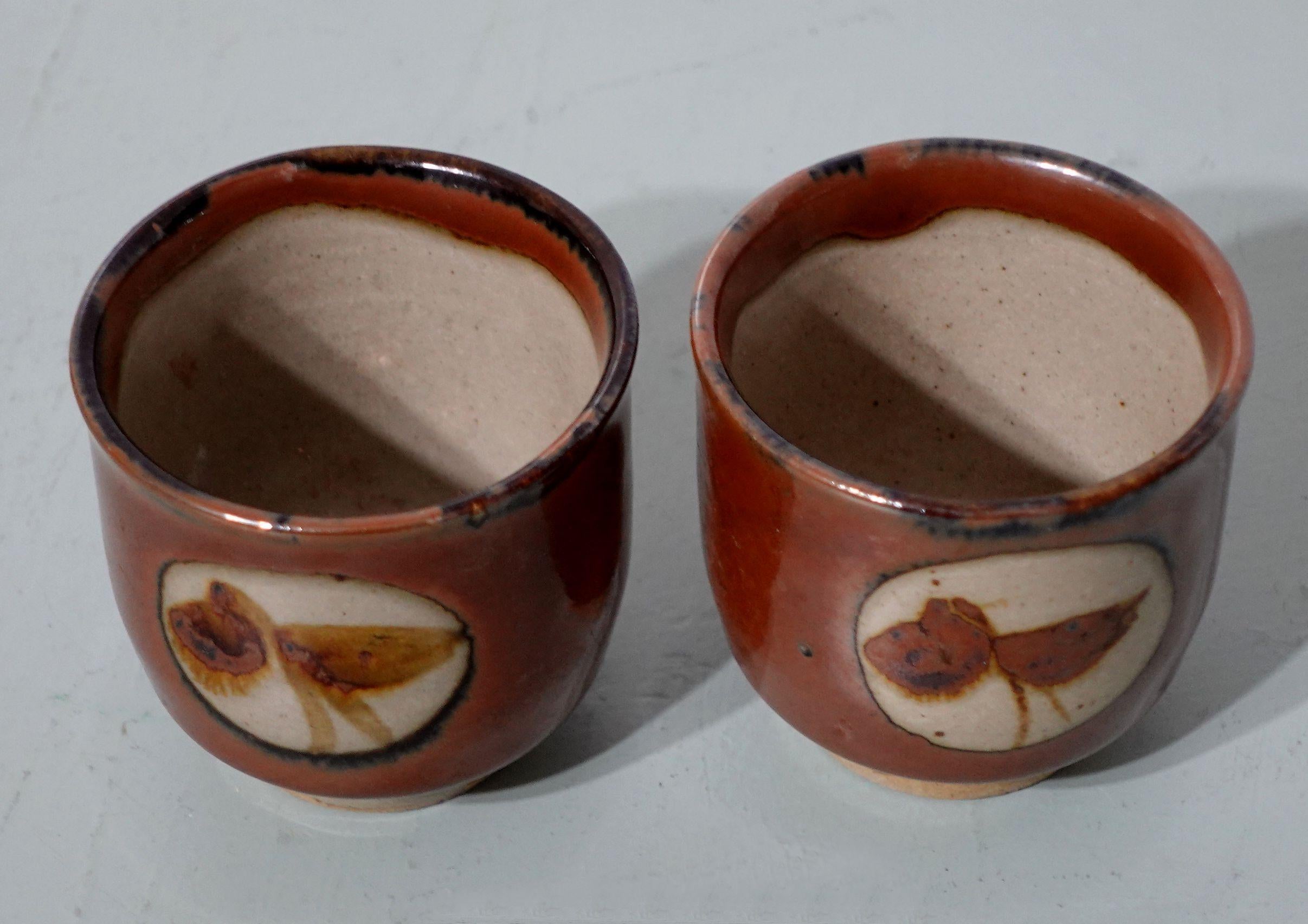 Mid-Century Modern Pair of Mashiko Yaki Japanese Mid-Century Studio Pottery Yunomi For Sale