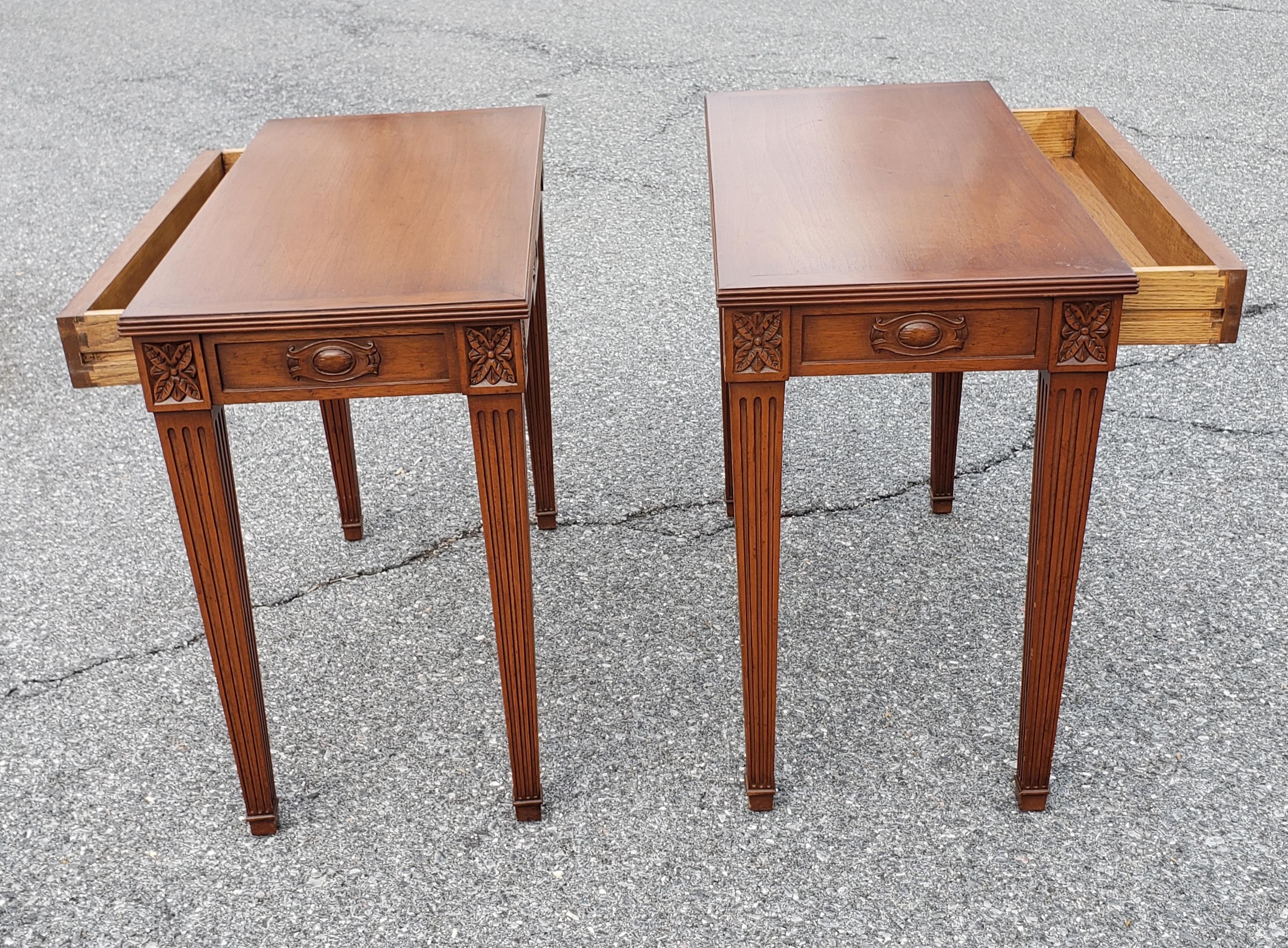 20th Century Pair of Maslow Freen Louis XVI Style Handcarved Carved Single Drawer Side Tables For Sale