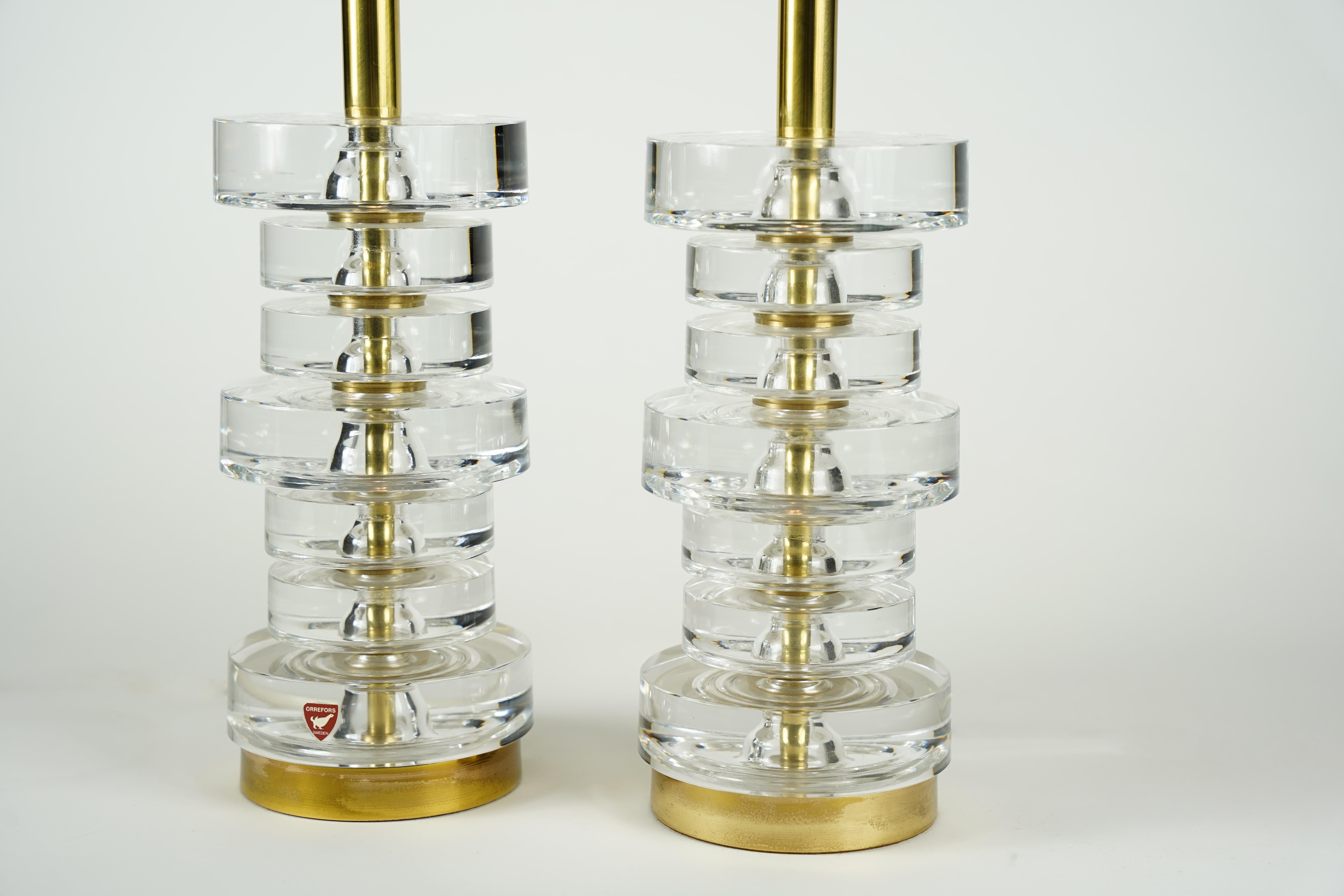 Mid-Century Modern Paire de lampes Carl Fagerlund Orrefors à disque de cristal, Carl Fagerlund, Suède, 1970 en vente