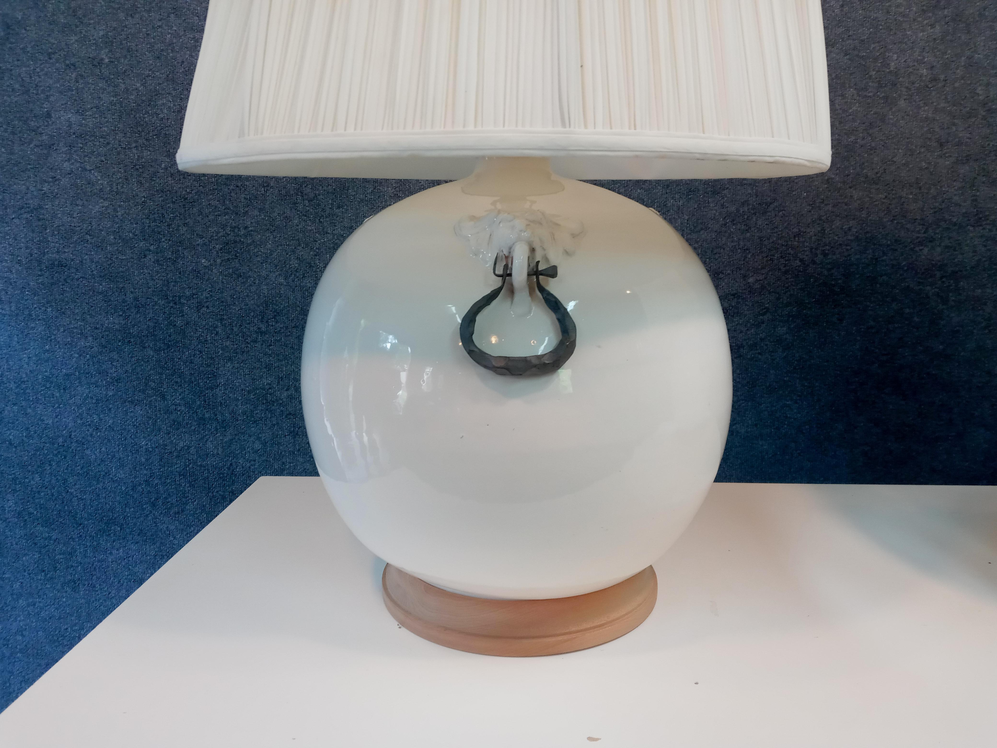 Pair of Massive White Glazed Ceramic Italian Table Lamps Mid-Century Modern Era In Good Condition For Sale In Philadelphia, PA