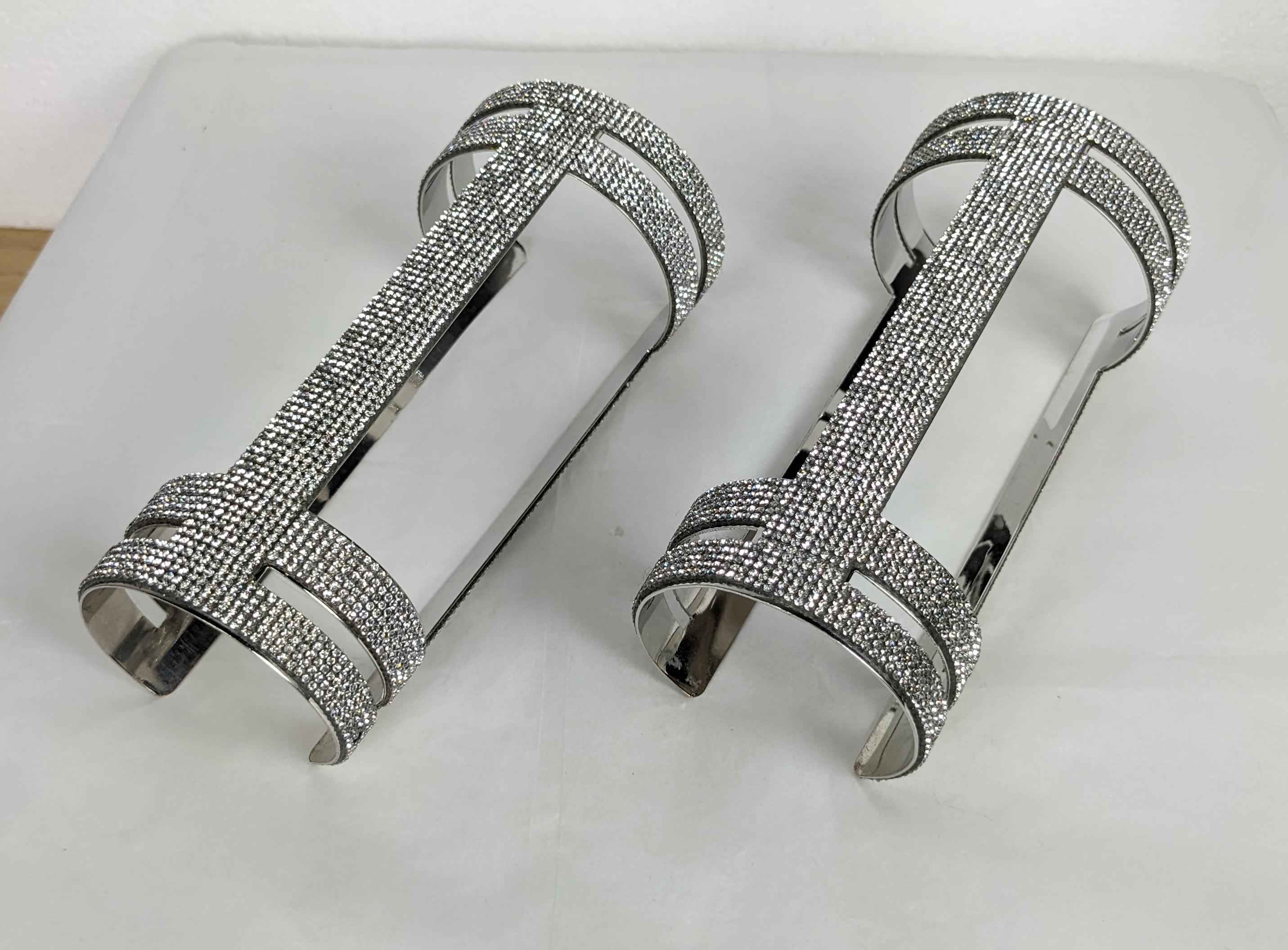 Artisan Paire de manchettes en cristal pavé massif et effilé, Italie en vente