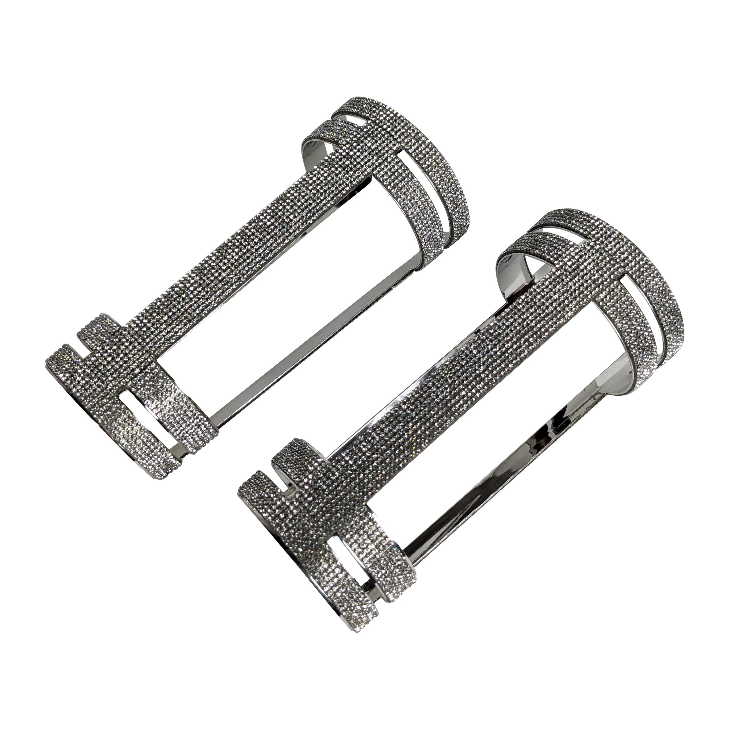 Paire de manchettes en cristal pavé massif et effilé, Italie en vente