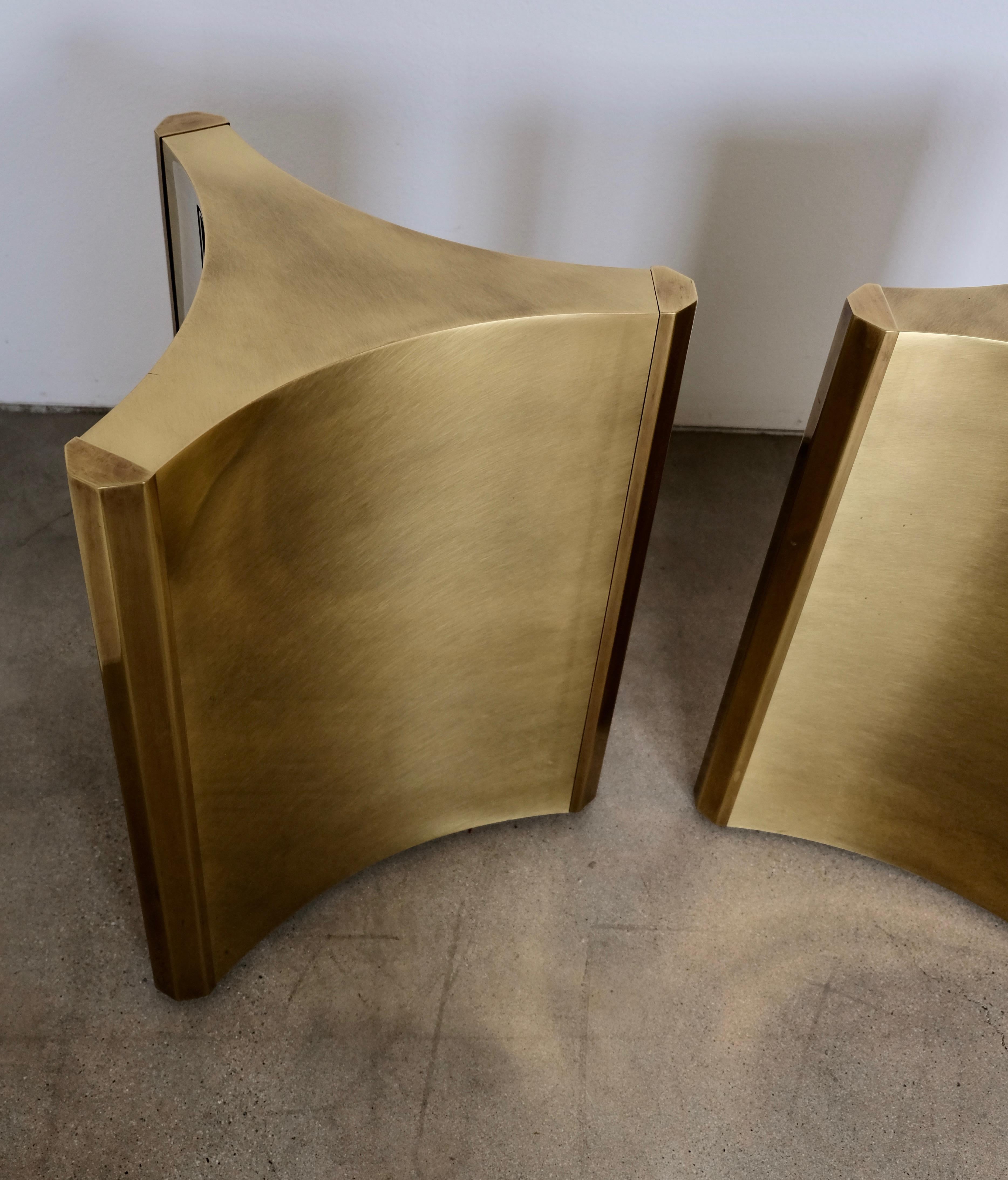Pair of Mastercraft Brass 'Trilobi' Dining Table Bases In Good Condition In Palm Springs, CA