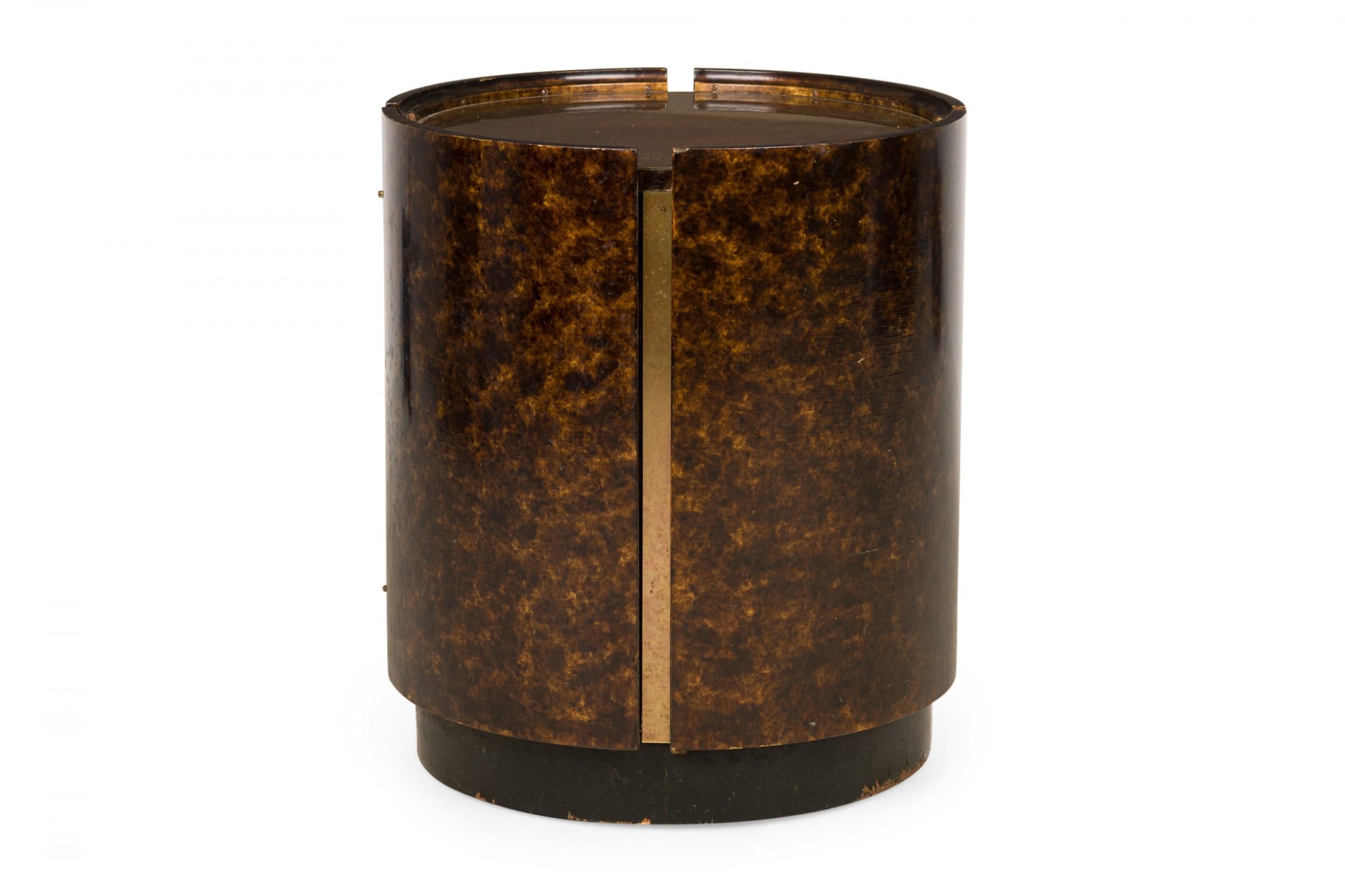 Mid-Century Modern Pair of Mastercraft Oil Drop Lacquer Drum End / Side Tables For Sale