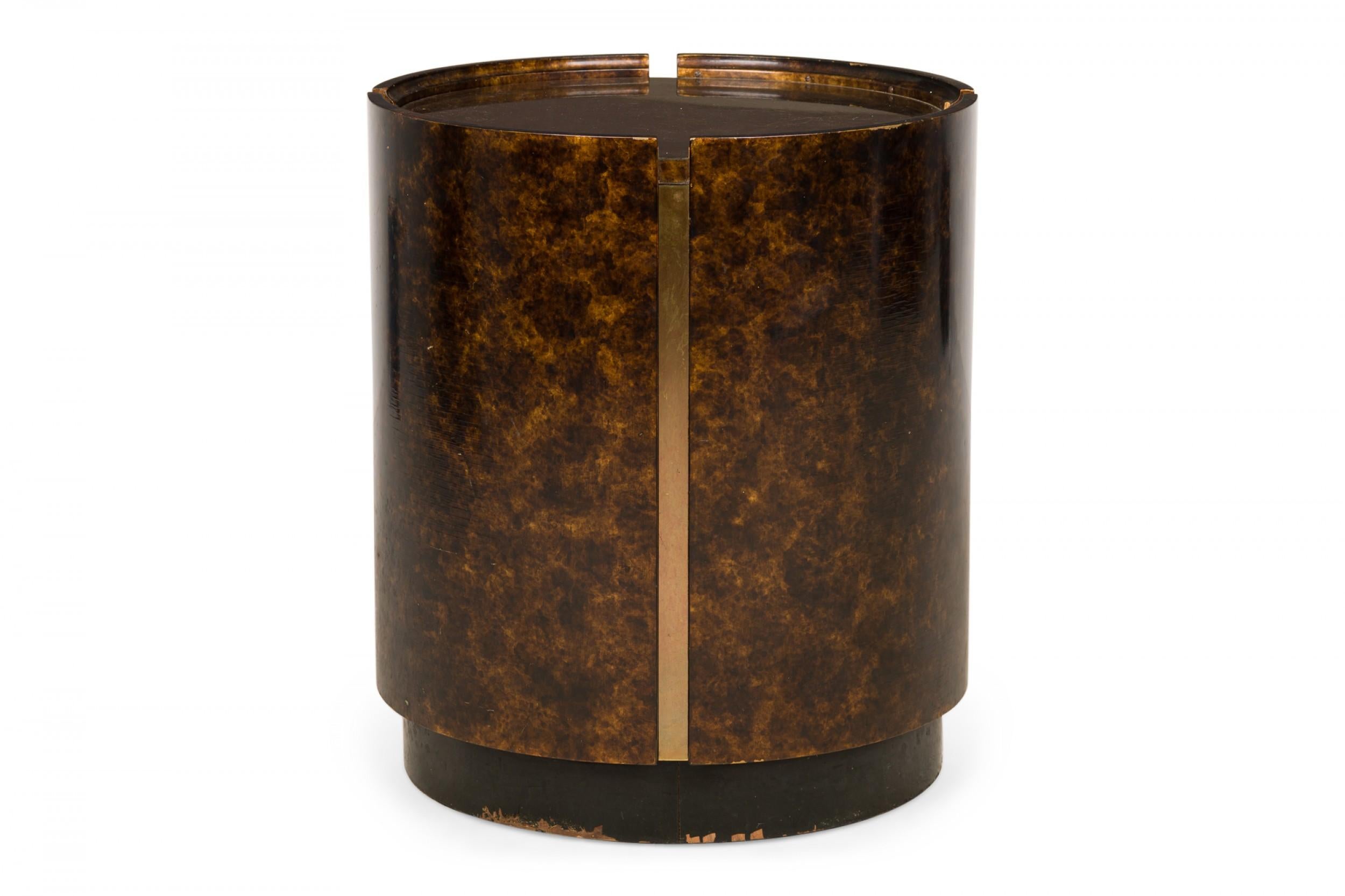 Pair of Mastercraft Oil Drop Lacquer Drum End / Side Tables In Good Condition For Sale In New York, NY