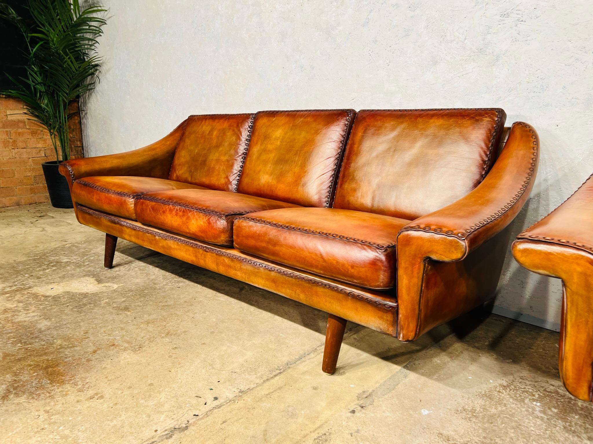 Pair Of Matador Leather 3 Seater Sofa by Aage Christiansen for Eran 1960s #642 For Sale 9
