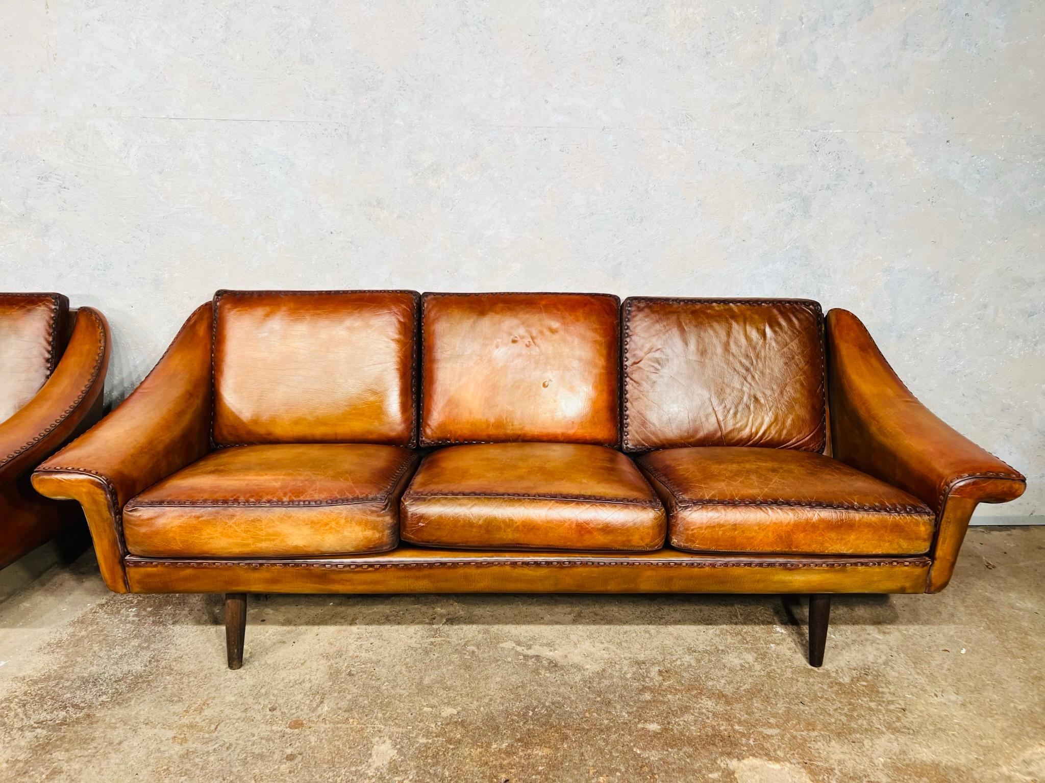 20th Century Pair Of Matador Leather 3 Seater Sofa by Aage Christiansen for Eran 1960s #642 For Sale