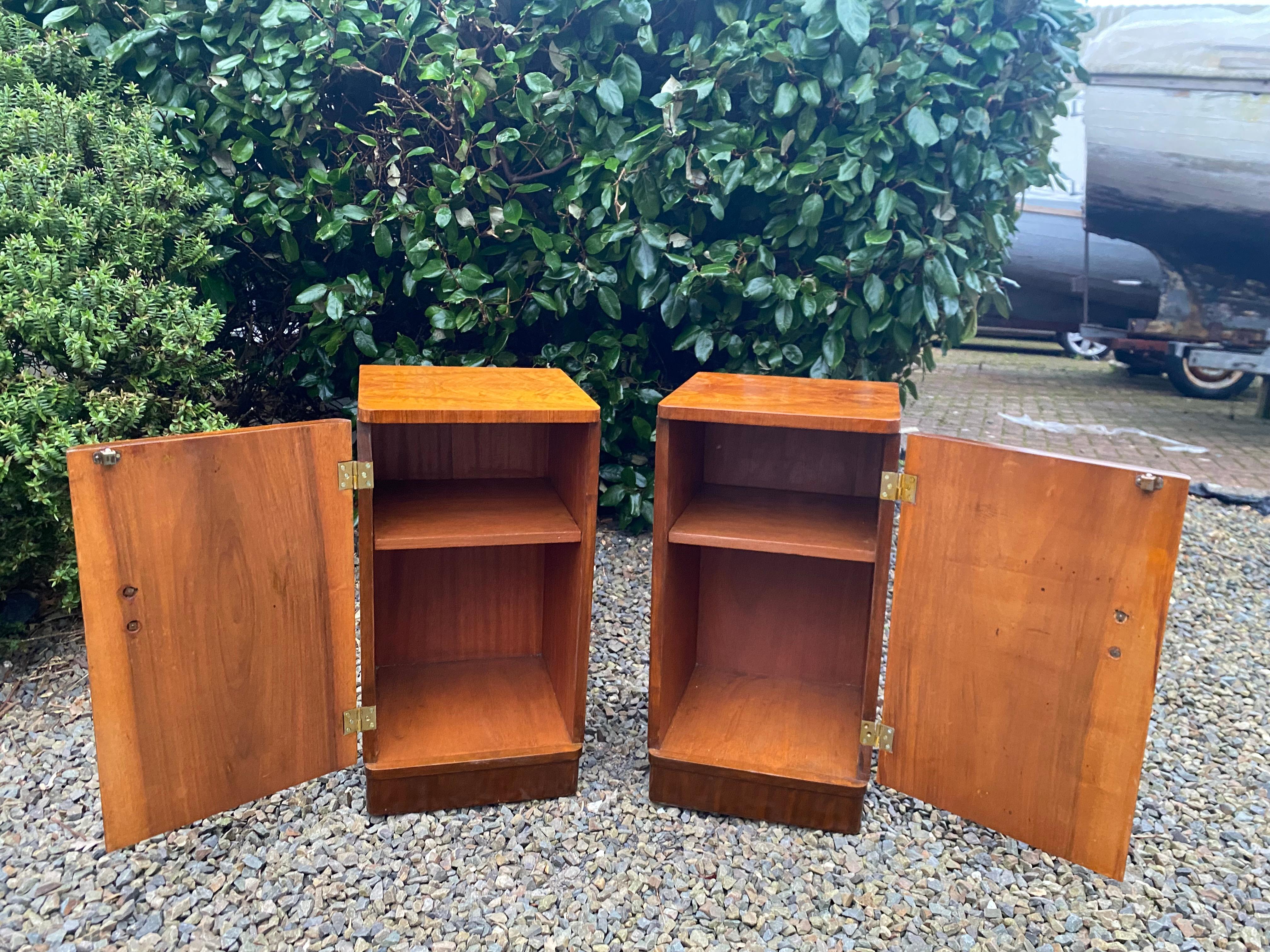 Pair of matching Art Deco Walnut Bedside Cabinets 7